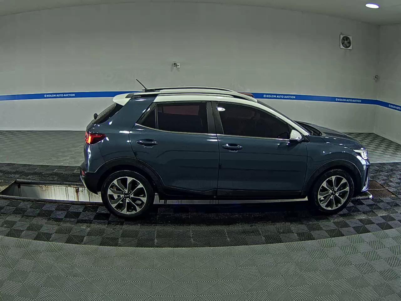 KIA STONIC 1.4 GASOLINE PRESTIGE 2018 - zdjęcie 4