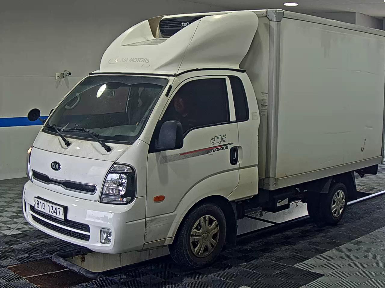 KIA THE NEW BONGO III CARGO REFRIGERATED BOX TRUCK PLUS TYPE 2020 - zdjęcie 2