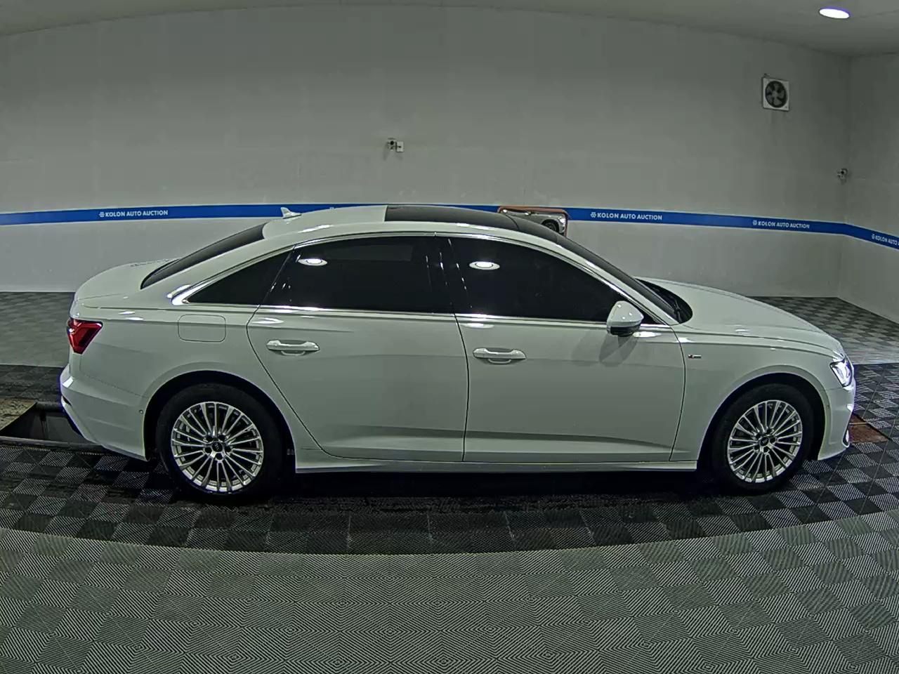 AUDI A6 (5TH GEN) 45 TFSI PREMIUM 2021 - zdjęcie 4