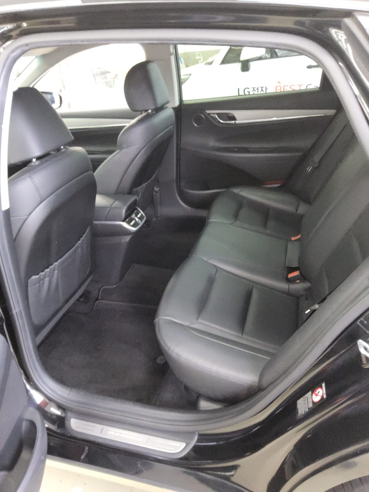 HYUNDAI THE NEW GRANDEUR IG LPi 3.0 RENTAL CAR MODERN 2022 - zdjęcie 12