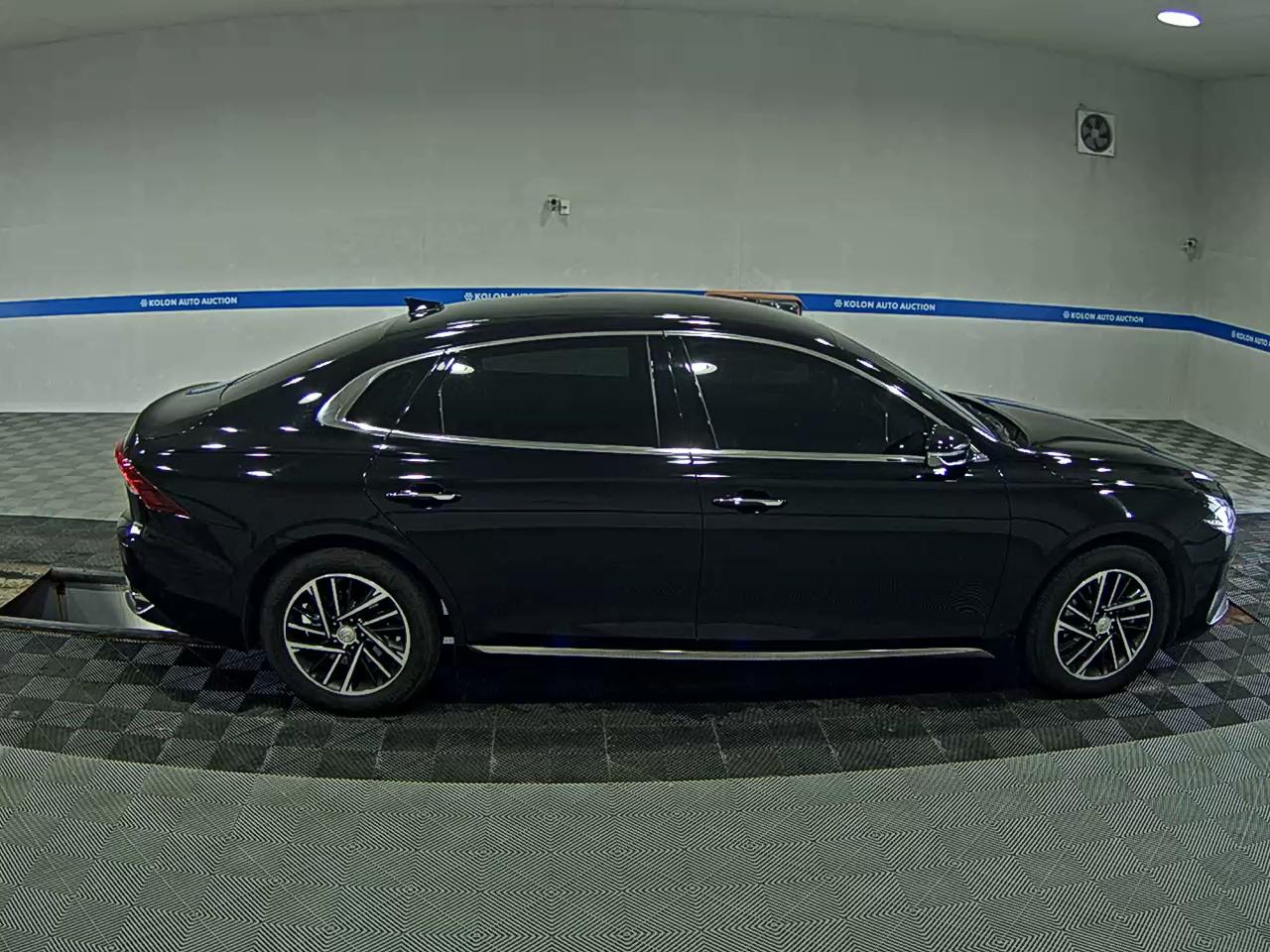 HYUNDAI THE NEW GRANDEUR IG LPi 3.0 RENTAL CAR MODERN 2022 - zdjęcie 4