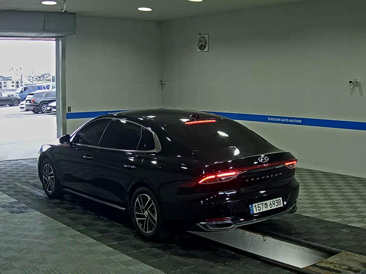 HYUNDAI THE NEW GRANDEUR IG LPi 3.0 RENTAL CAR MODERN 2022 - zdjęcie 6