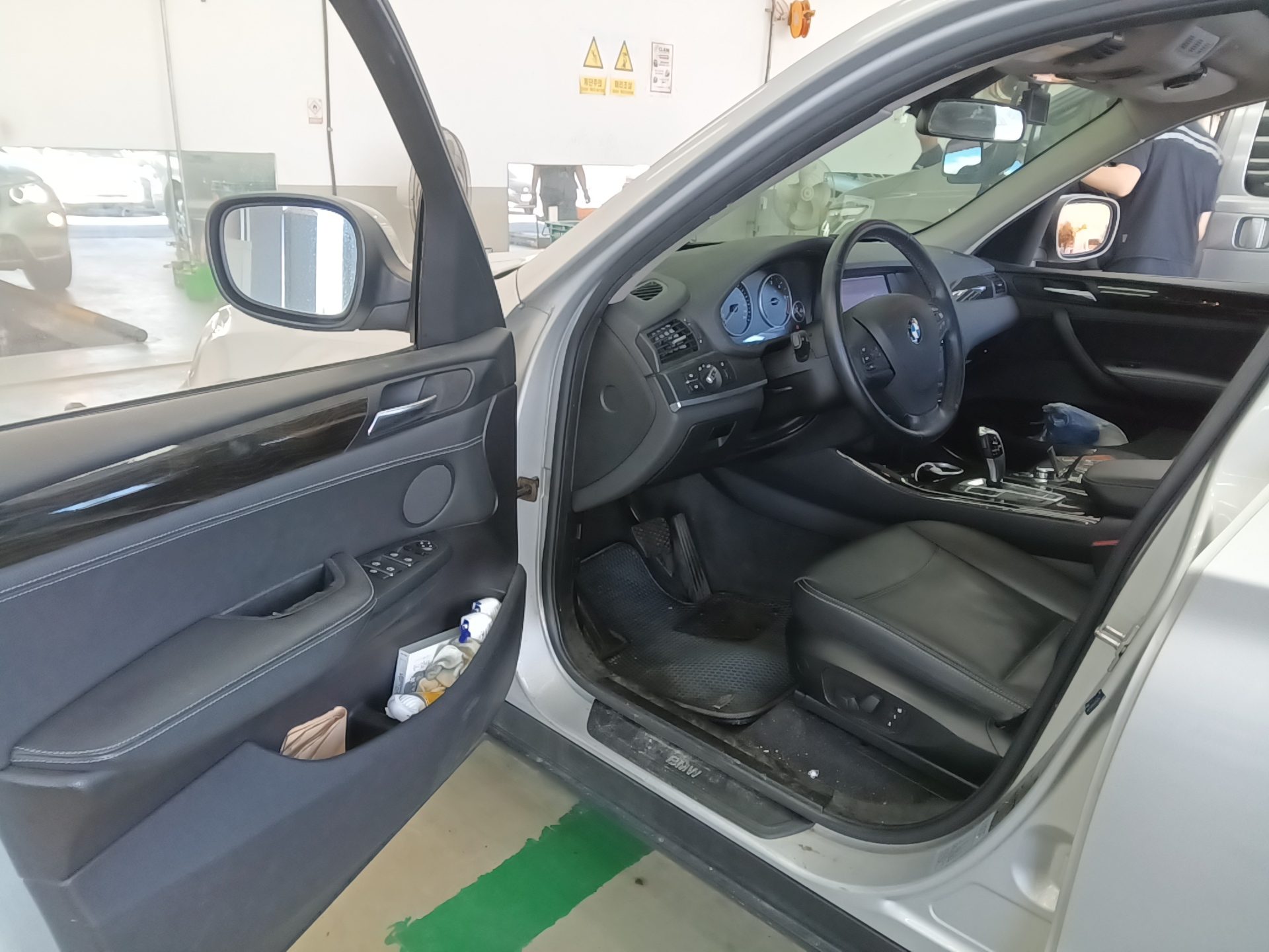BMW X3 (2ND GEN) 20d xDRIVE HIGH 2012 - zdjęcie 10