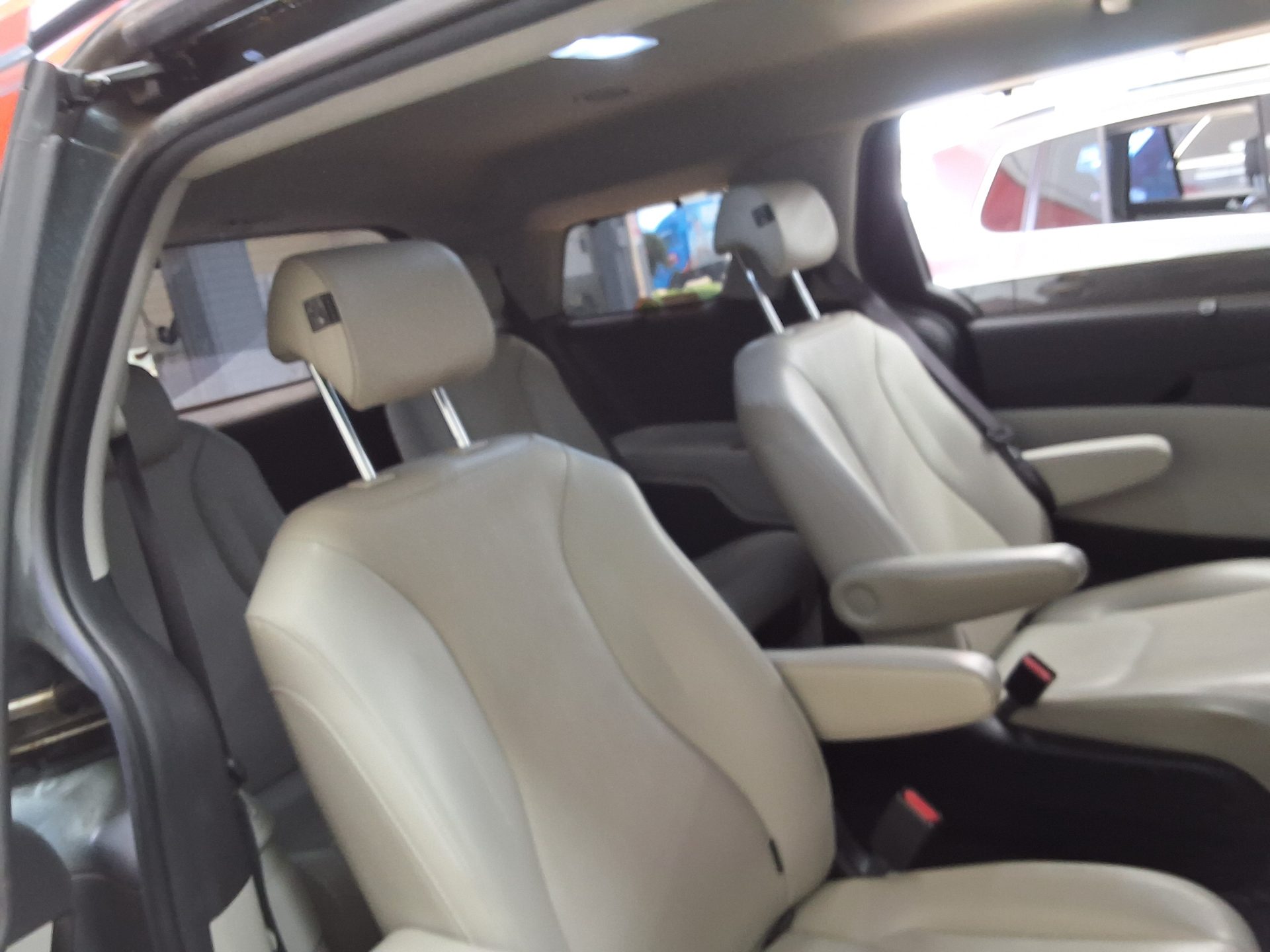 KIA NEW CARNIVAL (KA4) 9-SEATER DIESEL NOBLESSE 2021 - zdjęcie 14