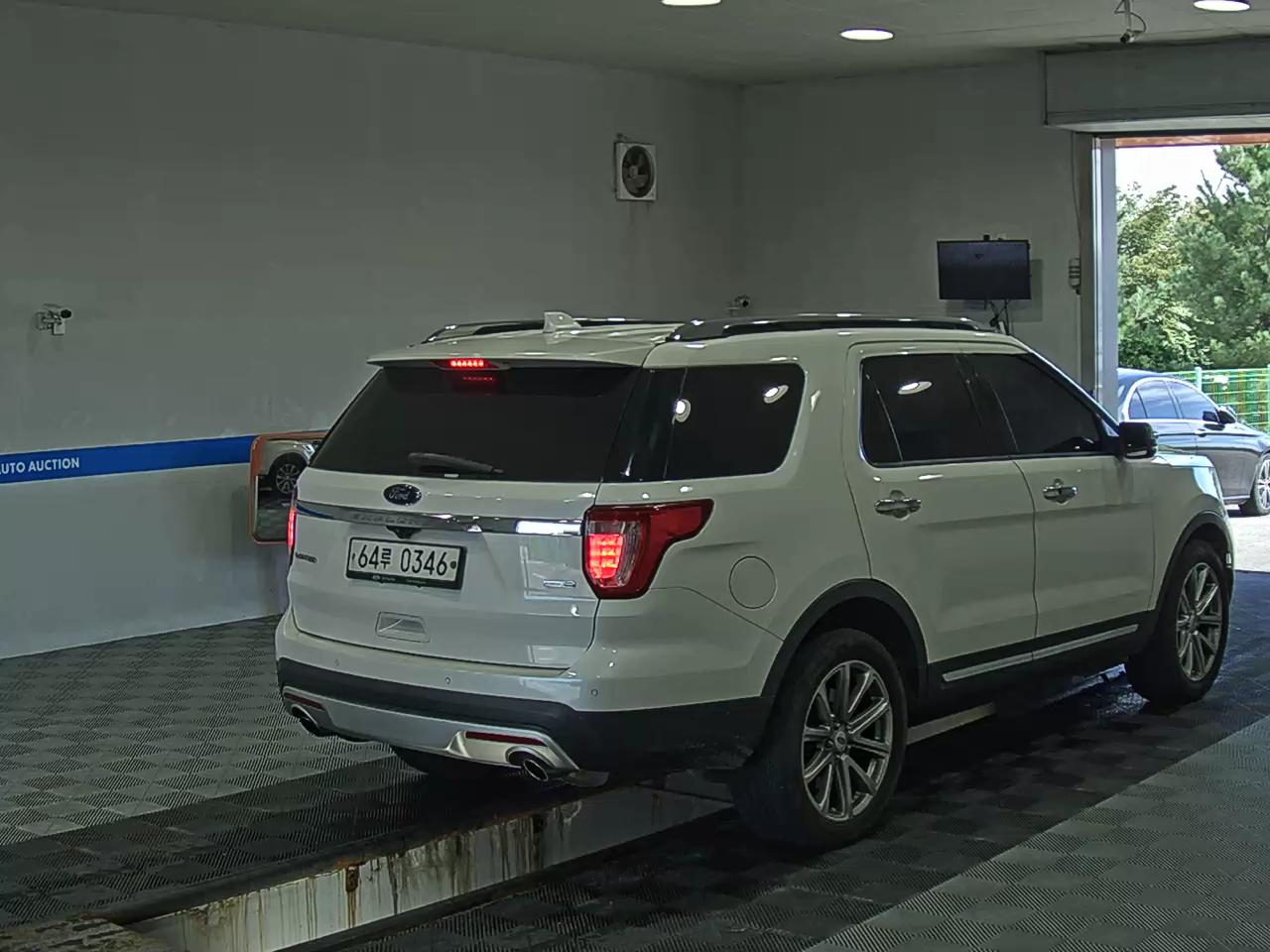 FORD EXPLORER (5TH GEN) 2.3 AWD LIMITED 2017 - zdjęcie 5