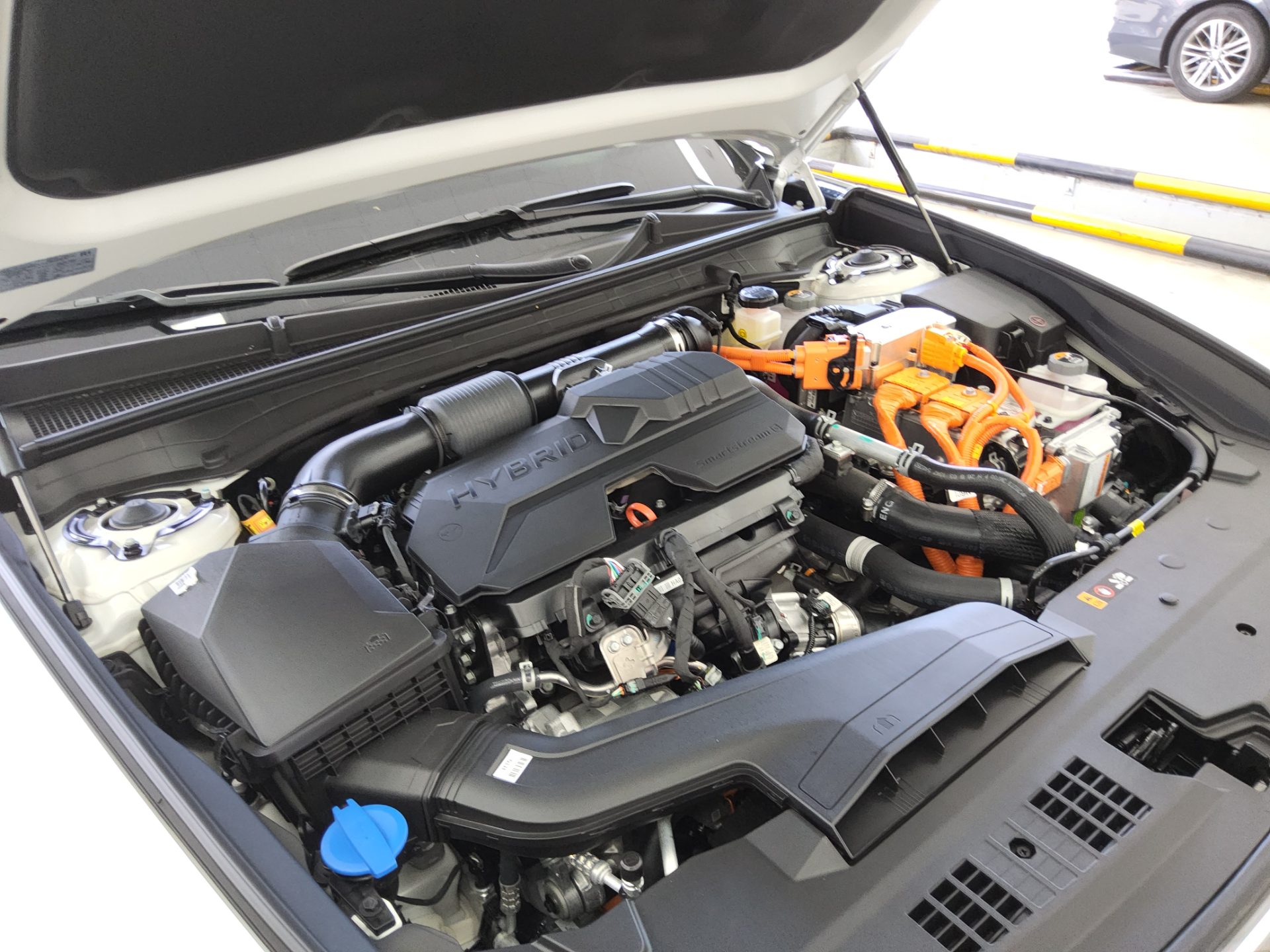 HYUNDAI THE ALL NEW GRANDEUR HYBRID 1.6 HYBRID PREMIUM 2026 - zdjęcie 18