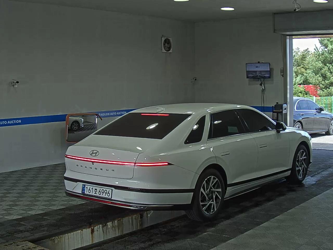 HYUNDAI THE ALL NEW GRANDEUR HYBRID 1.6 HYBRID PREMIUM 2026 - zdjęcie 5