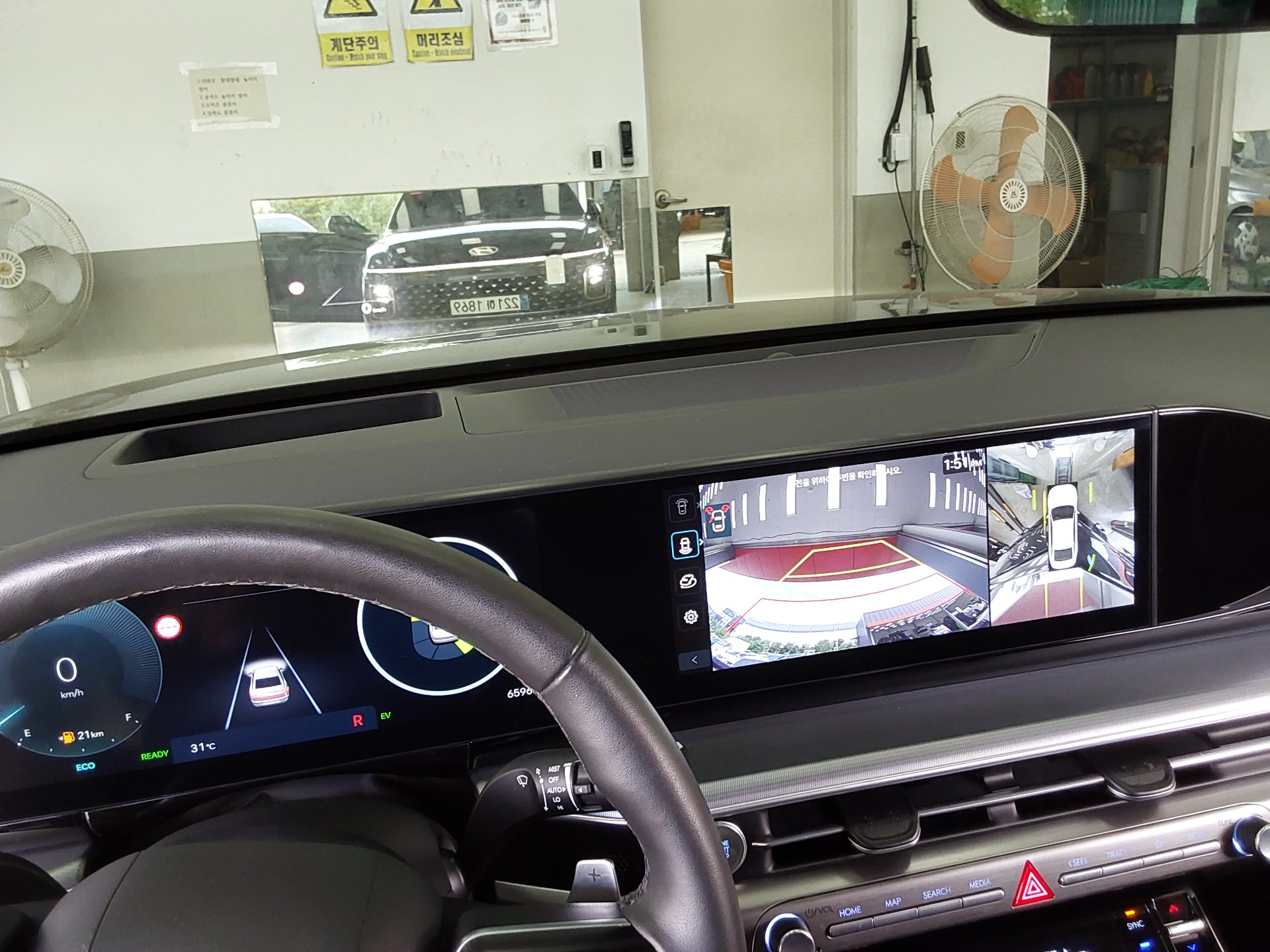 HYUNDAI THE ALL NEW GRANDEUR HYBRID 1.6 HYBRID PREMIUM 2023 - zdjęcie 17