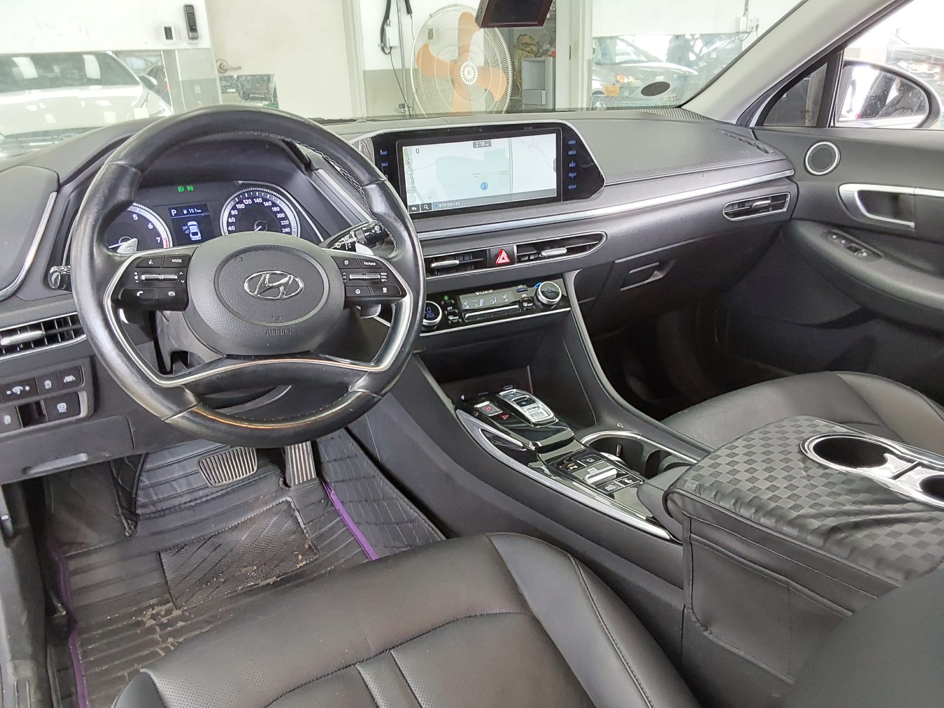 HYUNDAI SONATA (DN8) G2.0 PREMIUM FAMILY 2020 - zdjęcie 11