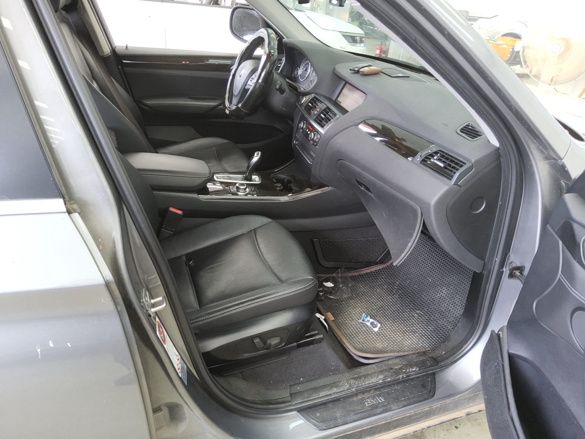 BMW X3 (2ND GEN) 20d xDRIVE HIGH 2011 - zdjęcie 14