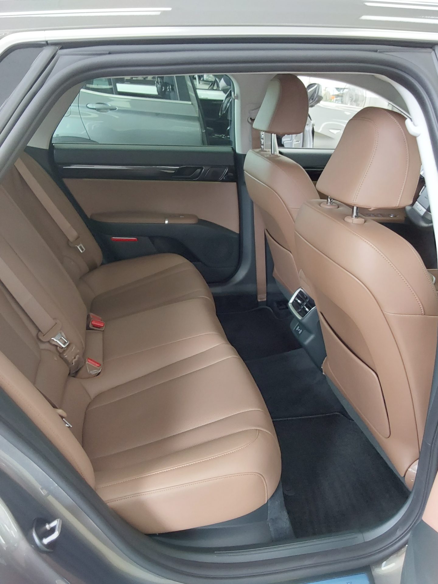 HYUNDAI THE ALL NEW GRANDEUR GASOLINE 2.5 PREMIUM 2024 - zdjęcie 13