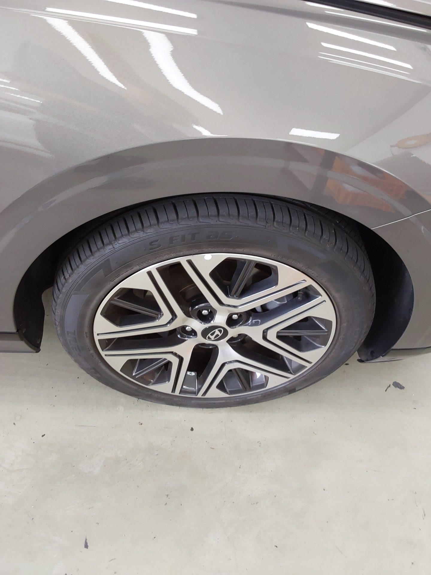 HYUNDAI THE ALL NEW GRANDEUR GASOLINE 2.5 PREMIUM 2024 - zdjęcie 21