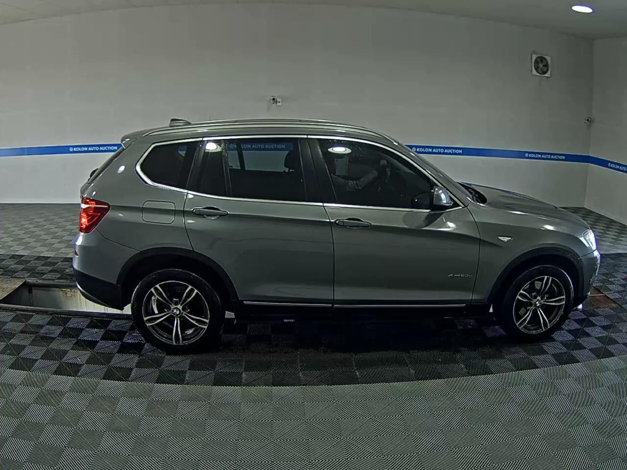 BMW X3 (2ND GEN) 20d xDRIVE HIGH 2011 - zdjęcie 4