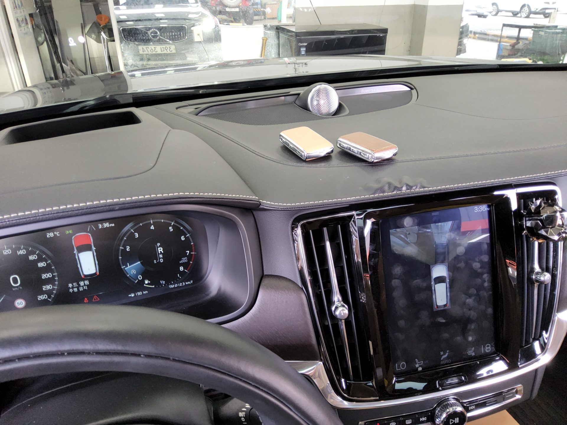 VOLVO V90 CROSS COUNTRY 2.0 T5 AWD PRO 2019 - zdjęcie 19