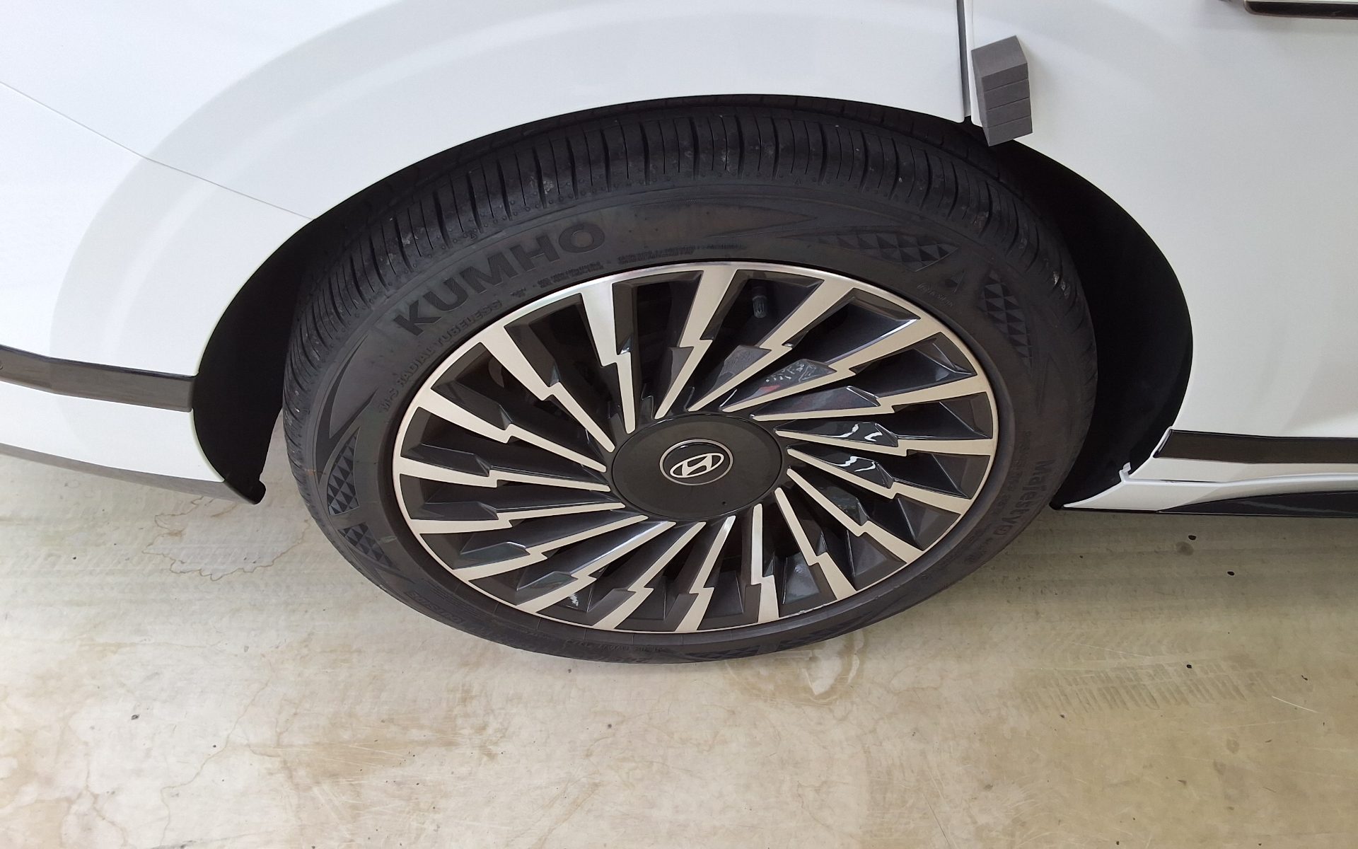 HYUNDAI THE ALL NEW GRANDEUR HYBRID 1.6 HYBRID CALLIGRAPHY 2024 - zdjęcie 26