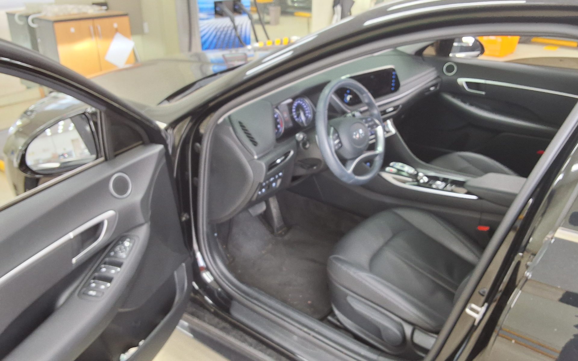 HYUNDAI SONATA (DN8) G2.0 MODERN 2023 - zdjęcie 10