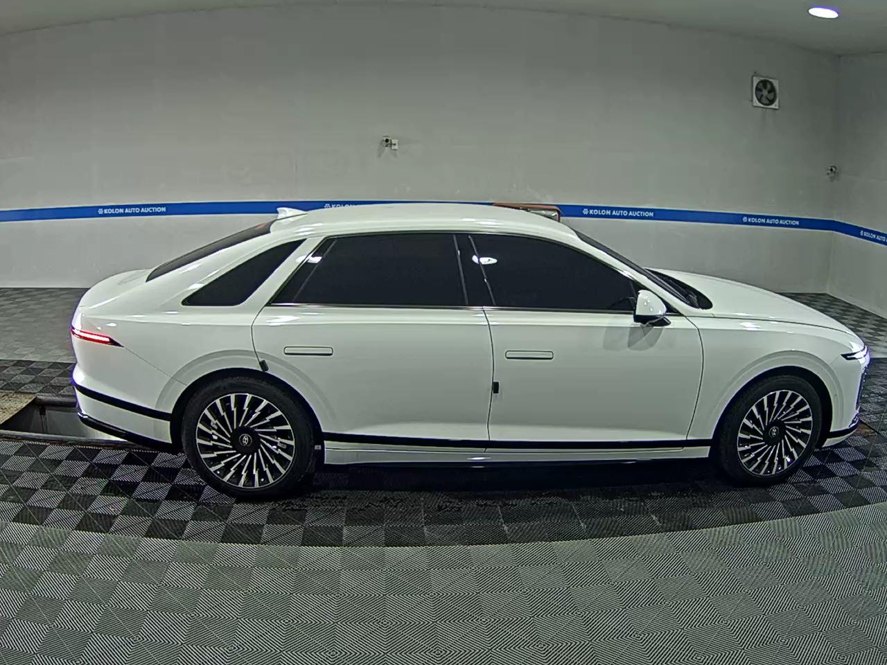 HYUNDAI THE ALL NEW GRANDEUR HYBRID 1.6 HYBRID CALLIGRAPHY 2024 - zdjęcie 4