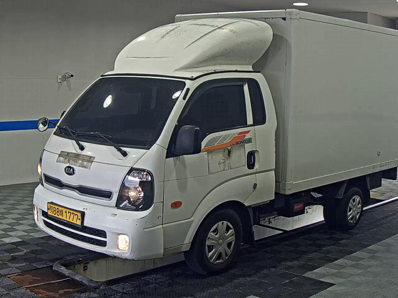 KIA BONGO III CARGO BUILT-IN BOX TRUCK 1 TON KING CAB 2018 - zdjęcie 2