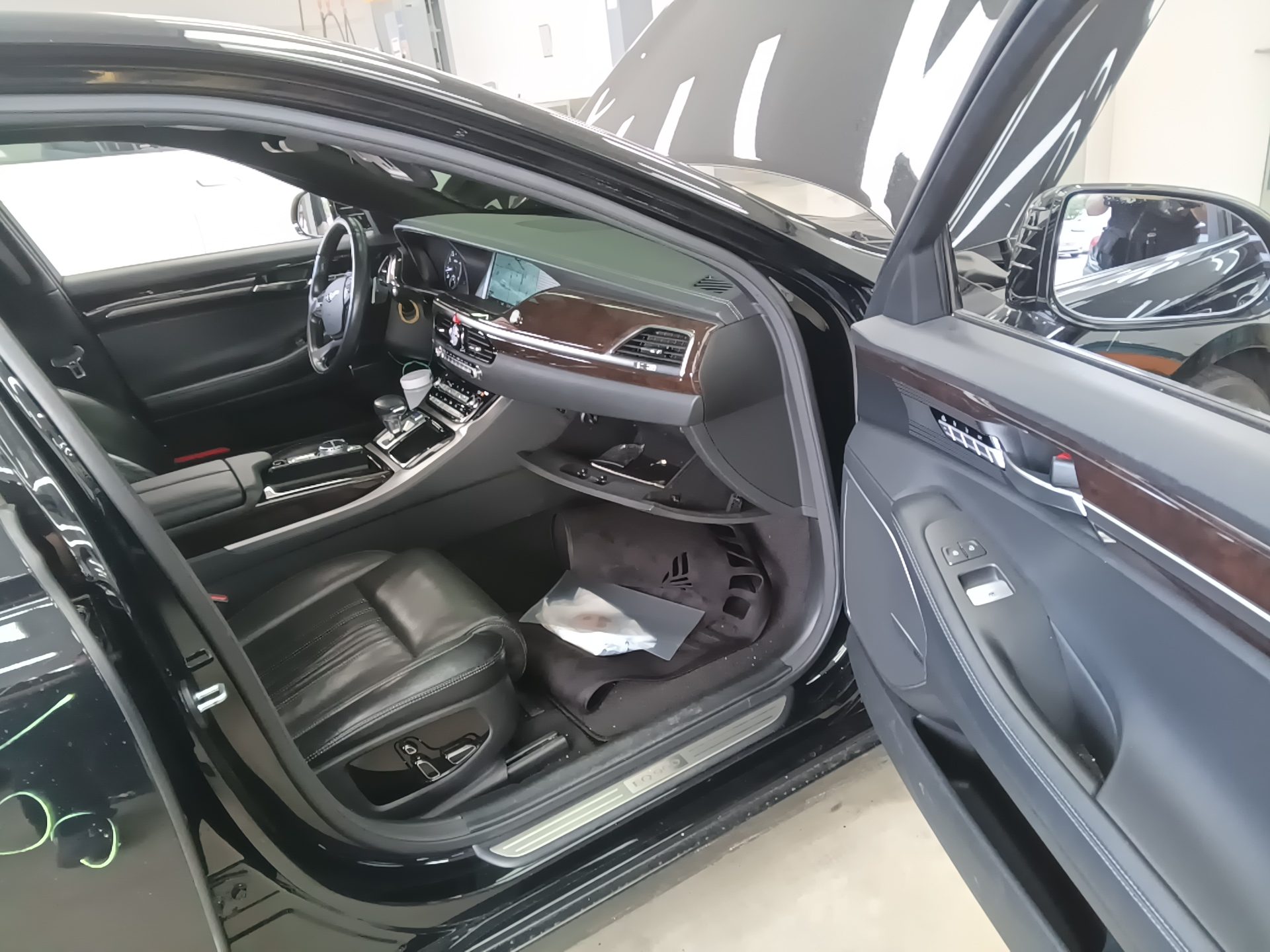 GENESIS EQ900 3.8 GDi LUXURY 2017 - zdjęcie 14