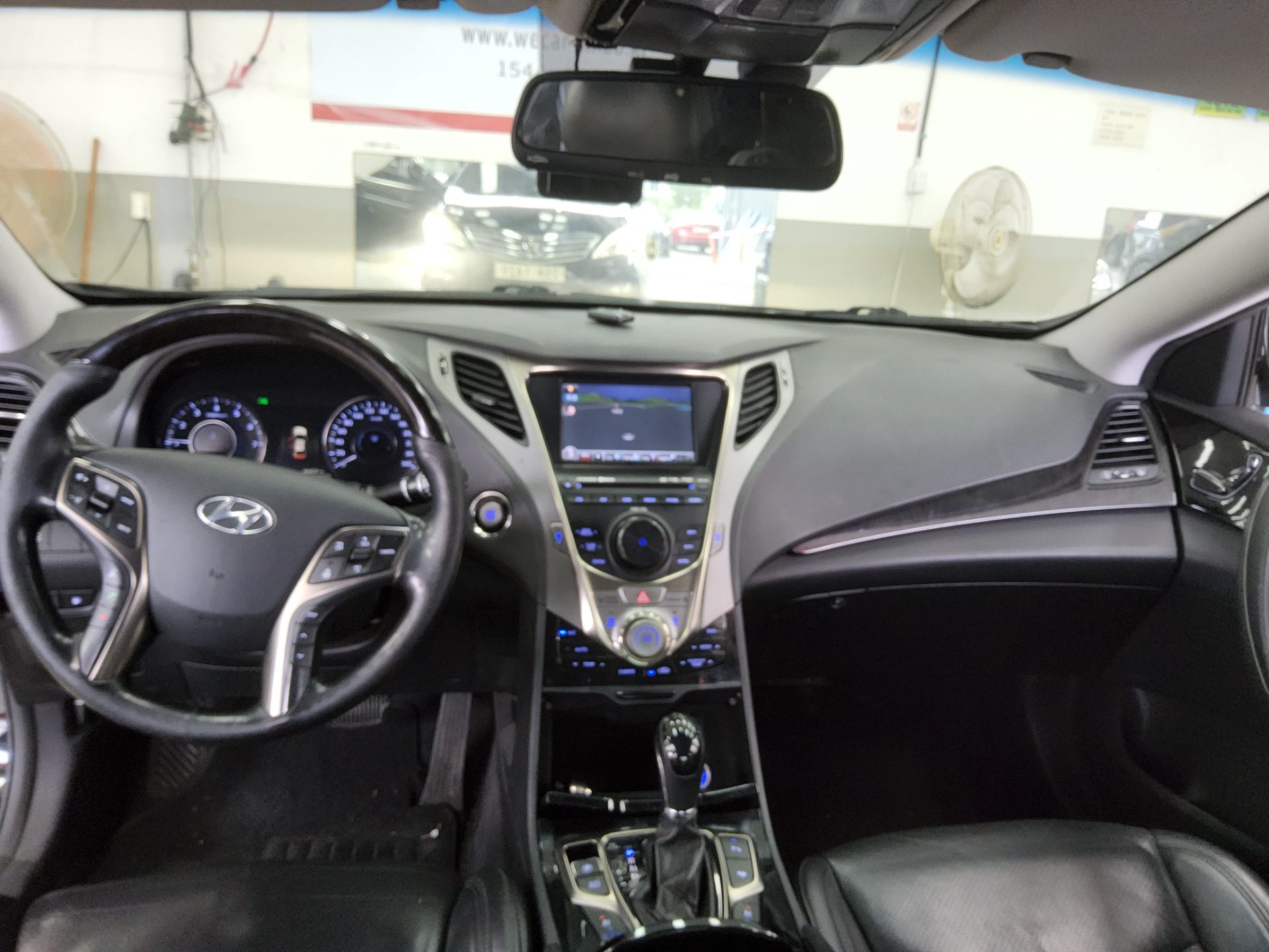 HYUNDAI GRANDEUR HG HG 300 NOBLE 2011 - zdjęcie 11