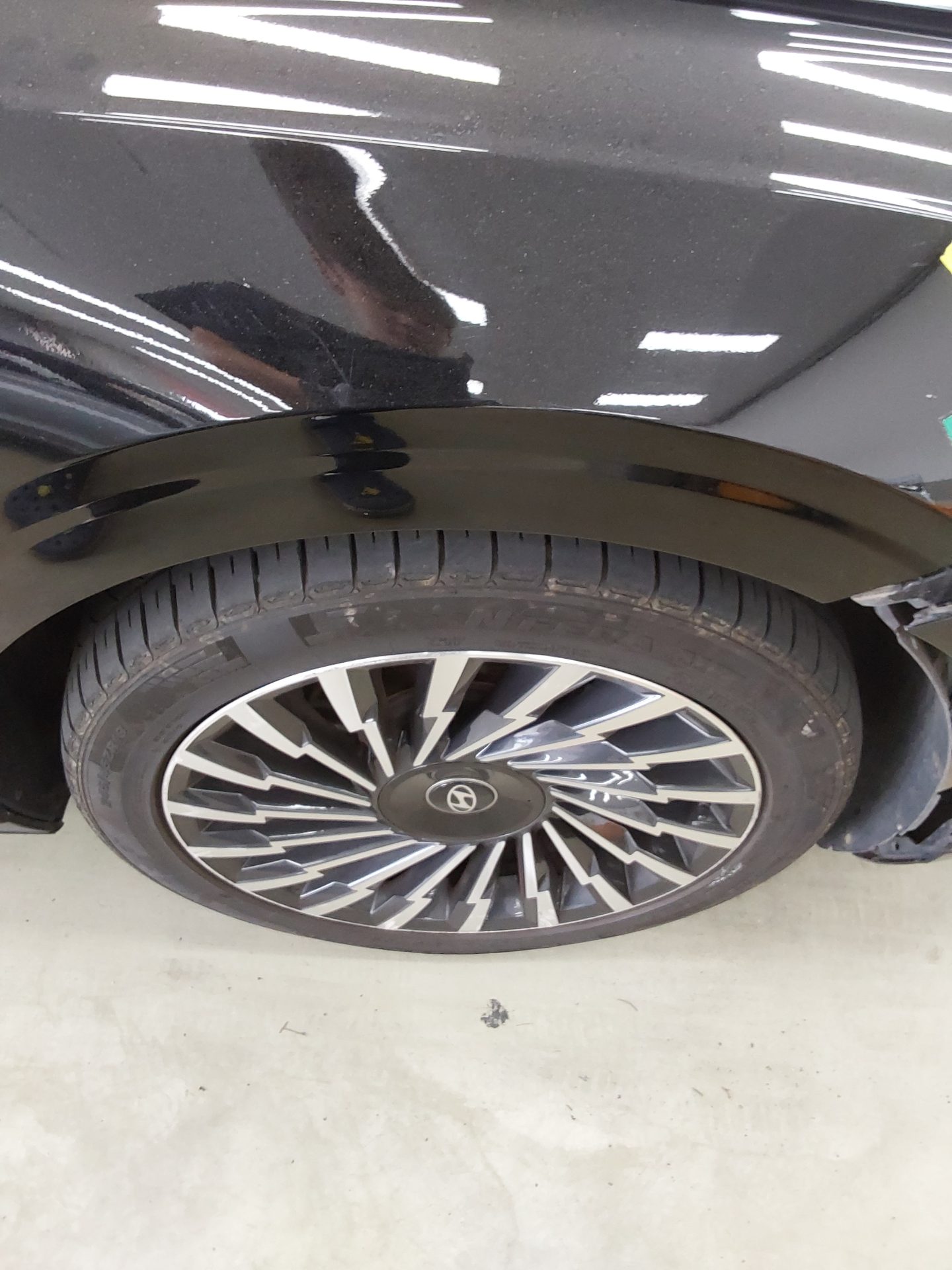 HYUNDAI THE ALL NEW GRANDEUR HYBRID 1.6 HYBRID CALLIGRAPHY 2024 - zdjęcie 21