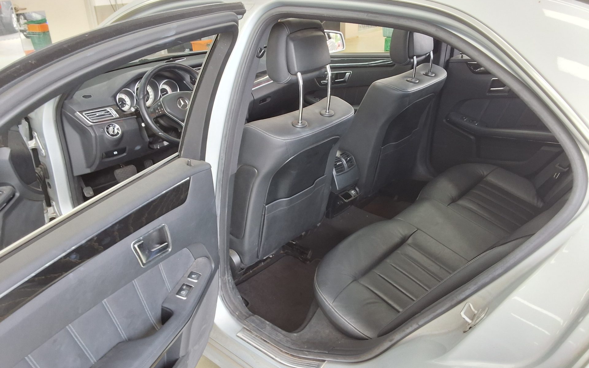 MERCEDES-BENZ E-CLASS (4TH GEN) E250 CDI 4MATIC 2014 - zdjęcie 12