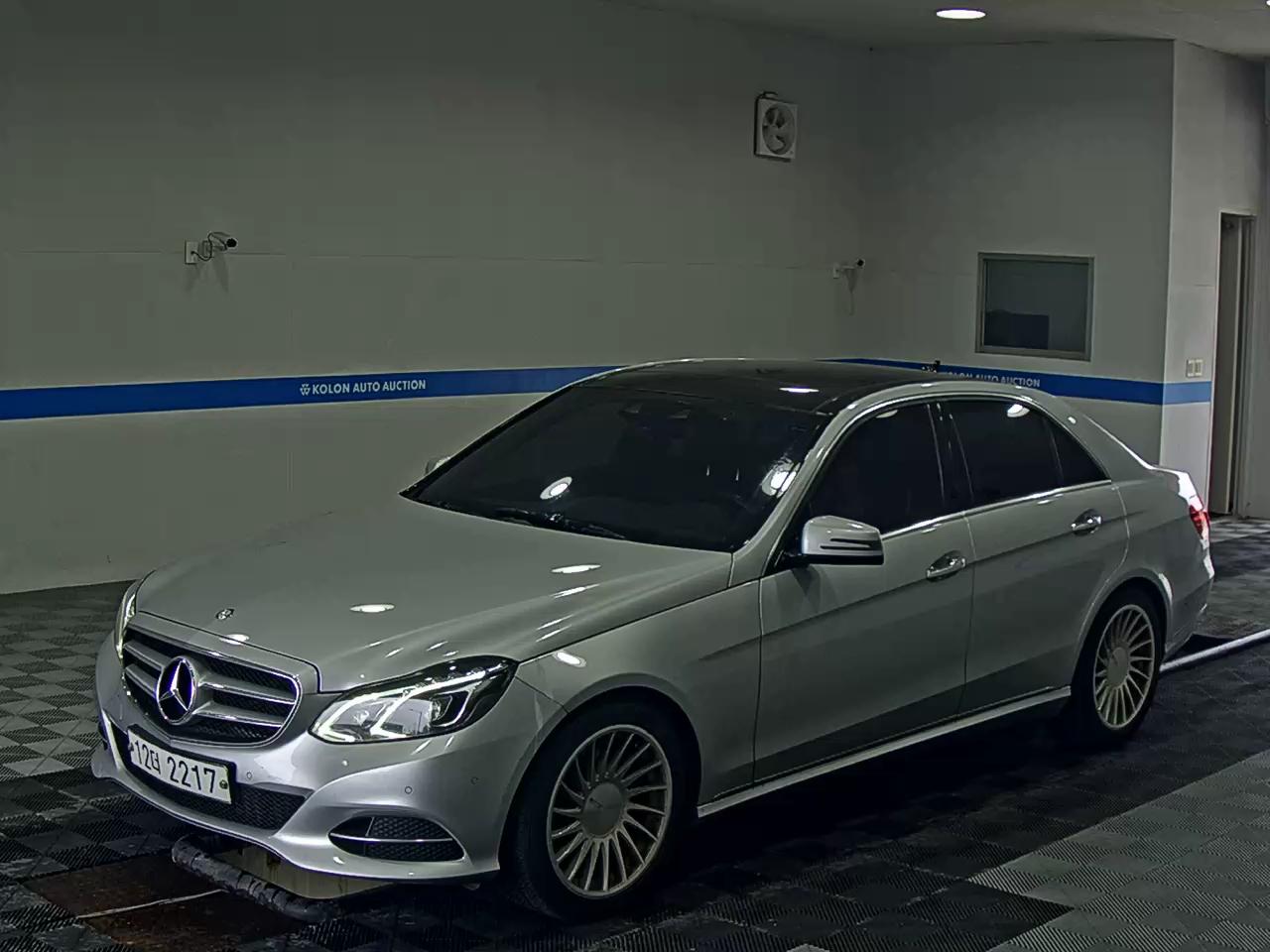MERCEDES-BENZ E-CLASS (4TH GEN) E250 CDI 4MATIC 2014 - zdjęcie 2