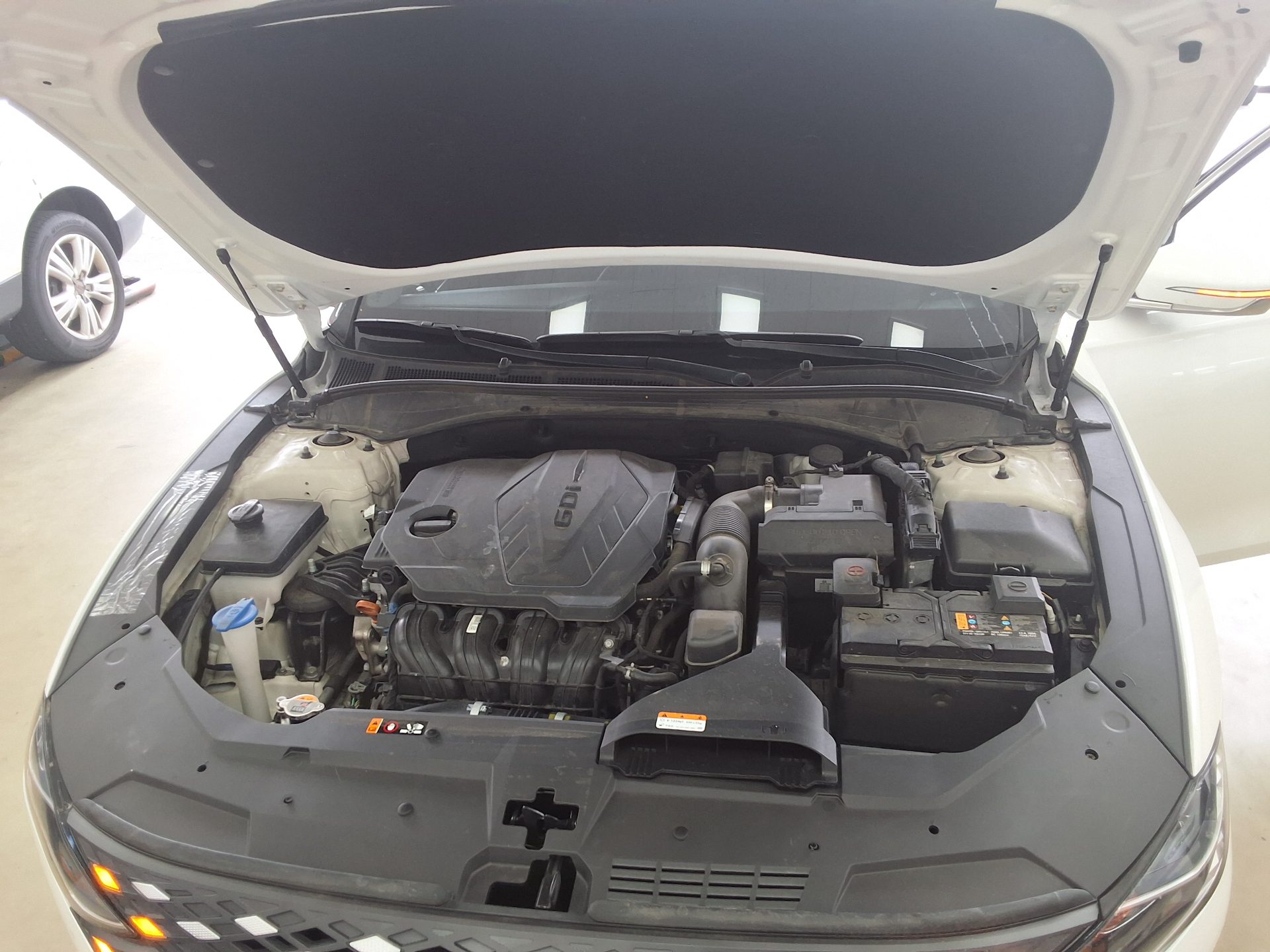 HYUNDAI THE NEW GRANDEUR IG GASOLINE 2.5 PREMIUM CHOICE 2020 - zdjęcie 20