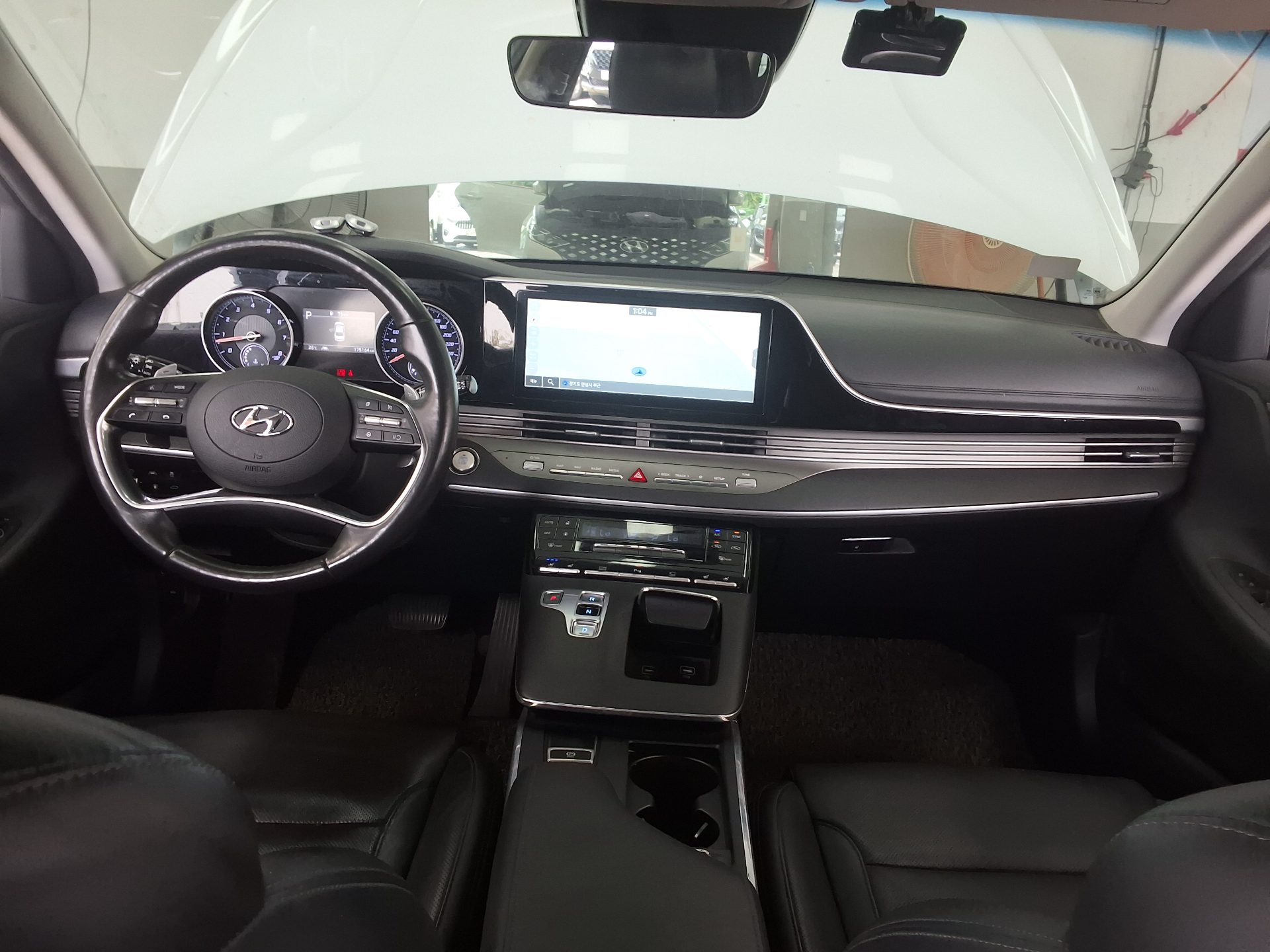 HYUNDAI THE NEW GRANDEUR IG GASOLINE 2.5 PREMIUM CHOICE 2020 - zdjęcie 12