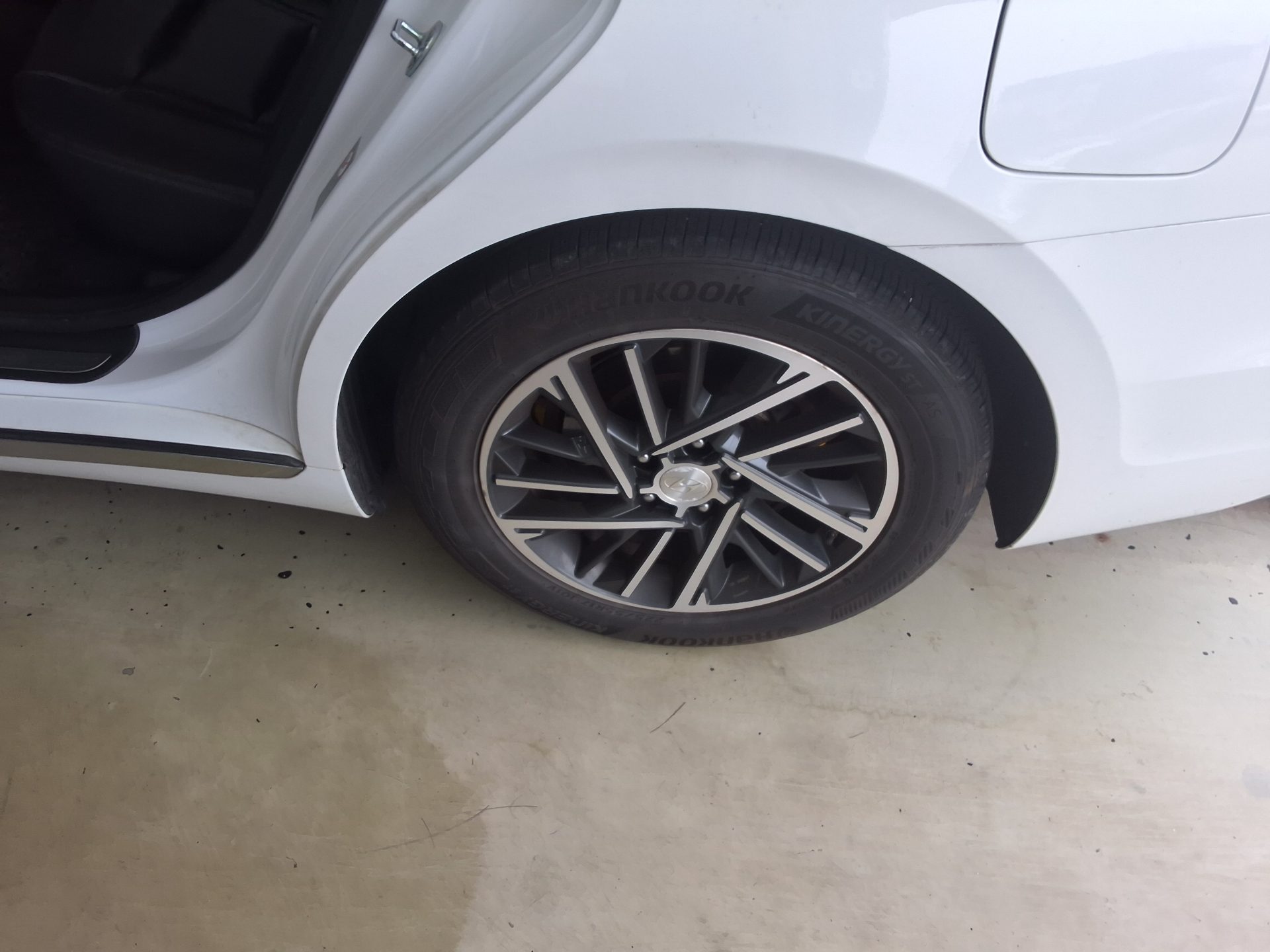 HYUNDAI THE NEW GRANDEUR IG GASOLINE 2.5 PREMIUM CHOICE 2020 - zdjęcie 23