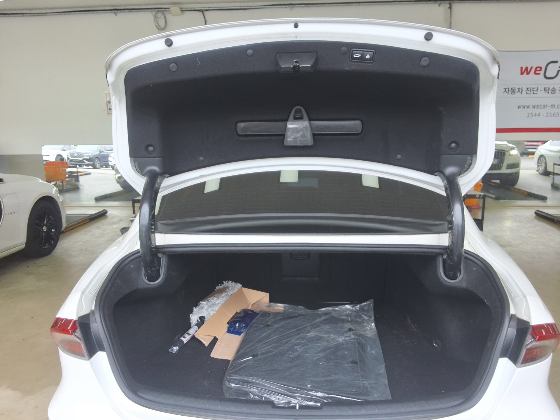 HYUNDAI THE NEW GRANDEUR IG GASOLINE 2.5 PREMIUM CHOICE 2020 - zdjęcie 16