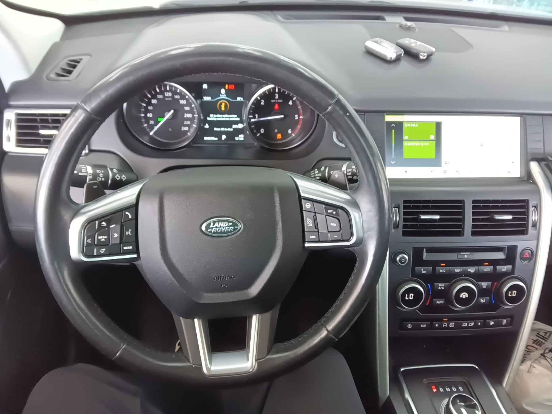 LAND ROVER DISCOVERY SPORT 2.0 TD4 HSE LUXURY 2019 - zdjęcie 17