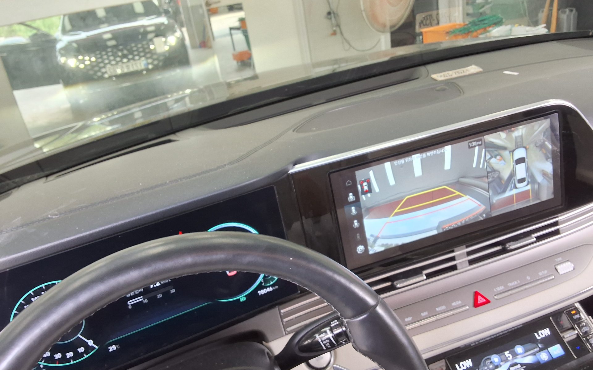 HYUNDAI THE NEW GRANDEUR IG GASOLINE 2.5 LE BLANC 2023 - zdjęcie 19