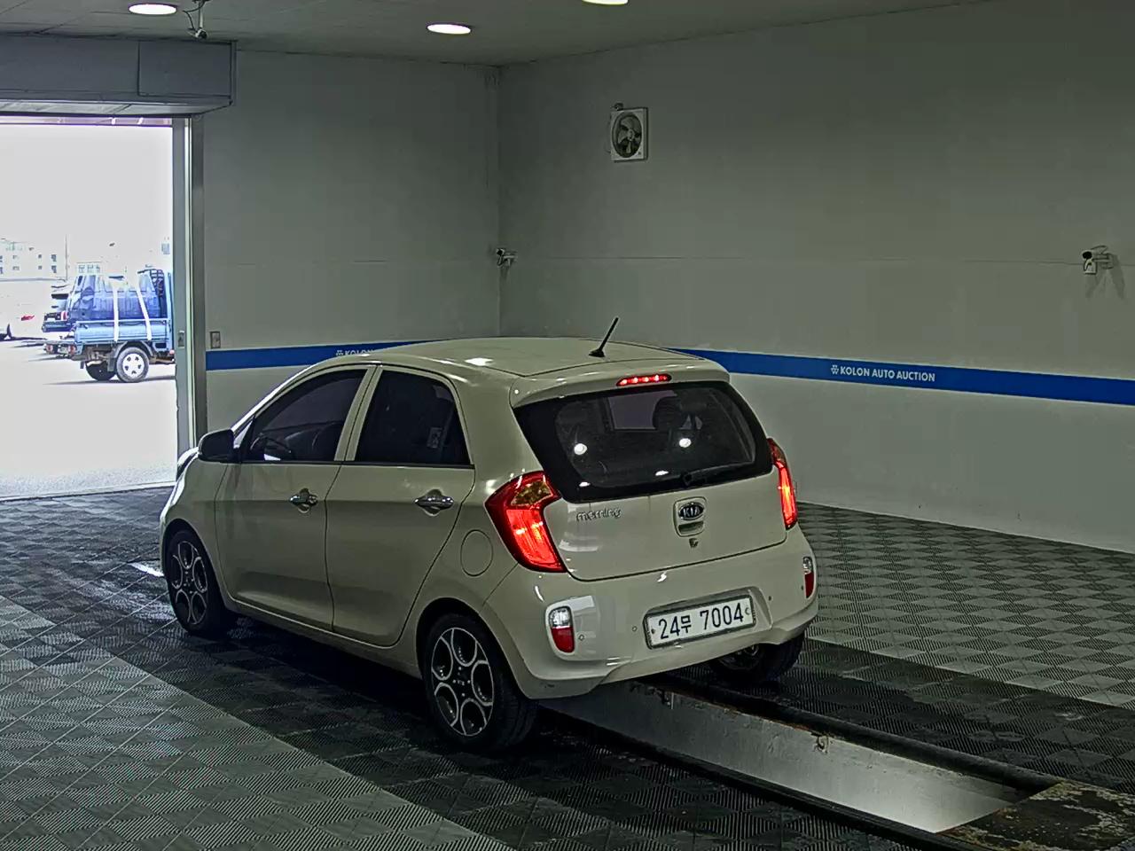 KIA ALL NEW MORNING GASOLINE LUXURY 2012 - zdjęcie 6