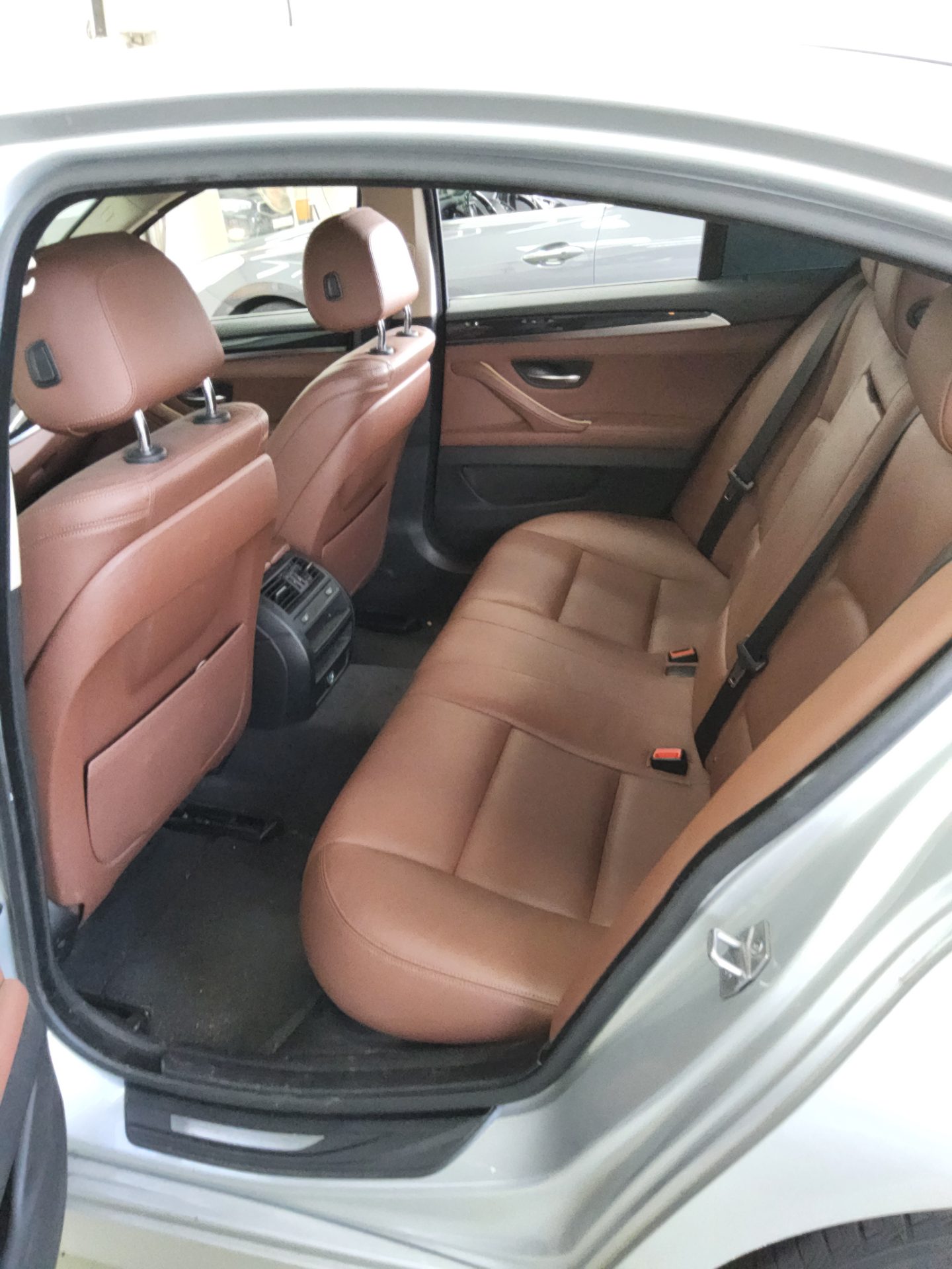 BMW 5 SERIES (6TH GEN) 520d xDRIVE 2014 - zdjęcie 12