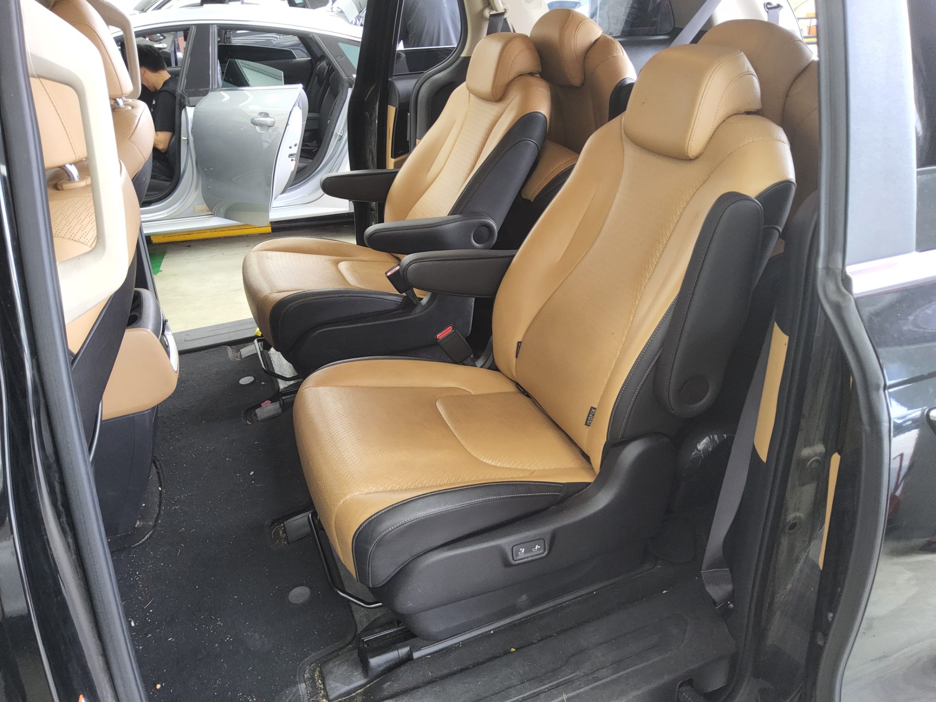 KIA NEW CARNIVAL (KA4) 9-SEATER DIESEL PRESTIGE 2021 - zdjęcie 12