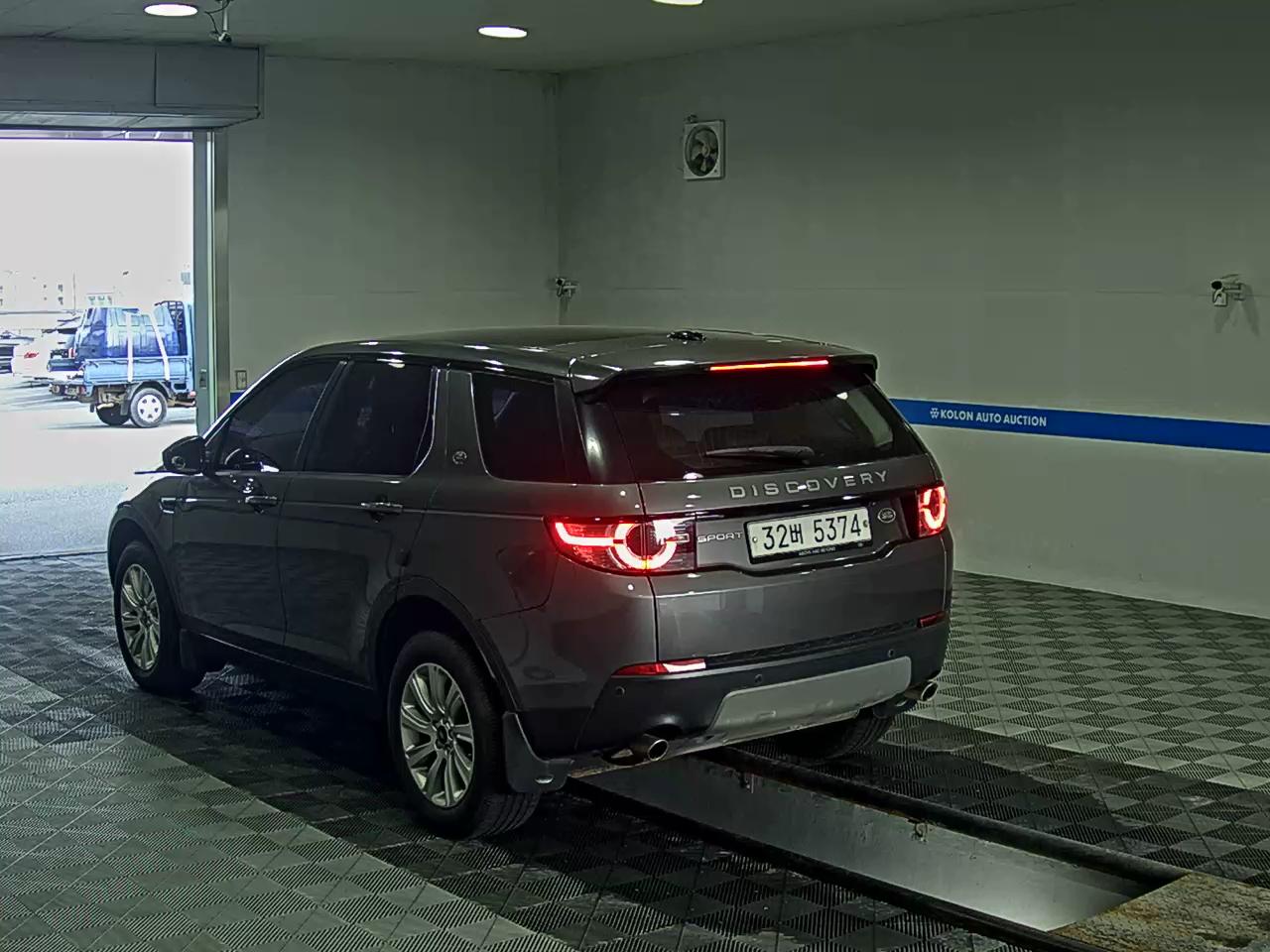 LAND ROVER DISCOVERY SPORT 2.0 TD4 SE 2016 - zdjęcie 6