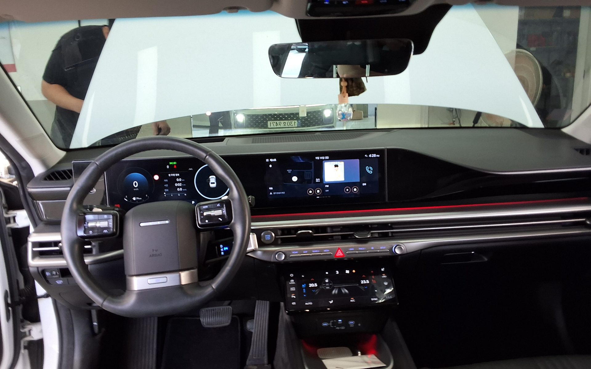 HYUNDAI THE ALL NEW GRANDEUR GASOLINE 2.5 EXCLUSIVE 2024 - zdjęcie 11