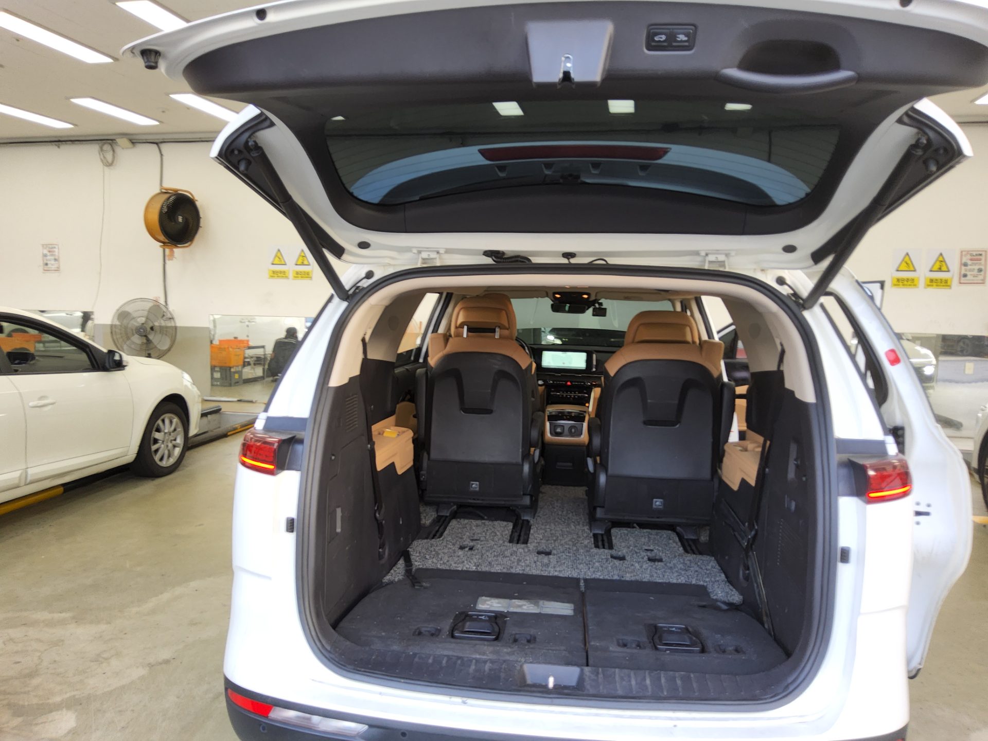 KIA NEW CARNIVAL (KA4) 7-SEATER DIESEL SIGNATURE 2022 - zdjęcie 15