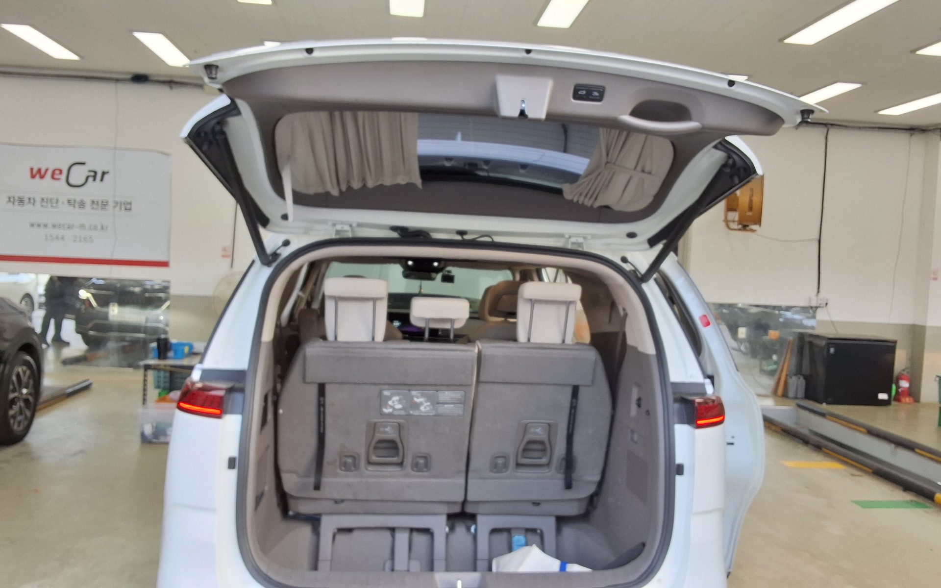 KIA NEW CARNIVAL (KA4) HI-LIMOUSINE 7-SEATER GASOLINE SIGNATURE 2023 - zdjęcie 15