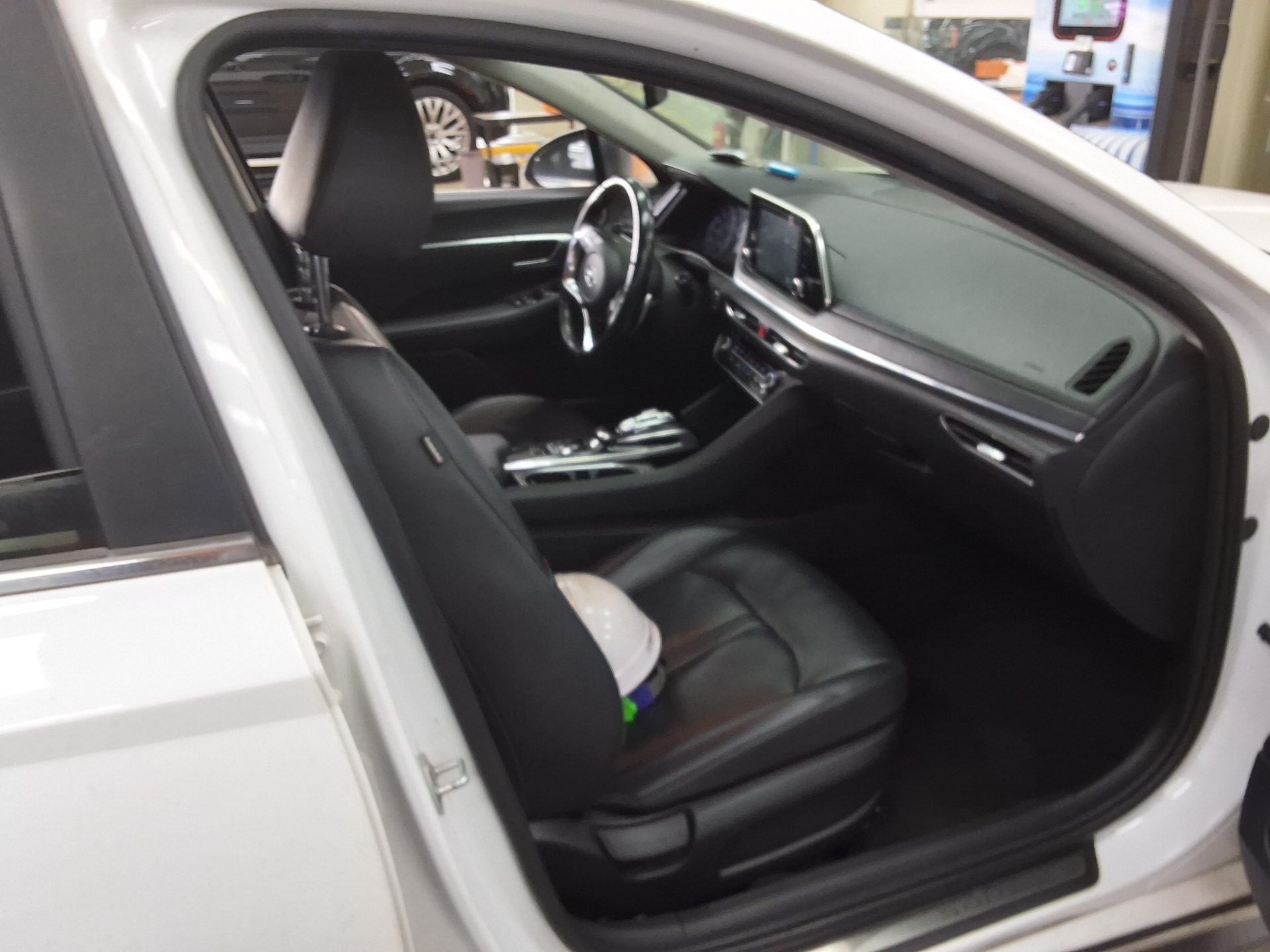 HYUNDAI SONATA (DN8) G2.0 PREMIUM 2020 - zdjęcie 15