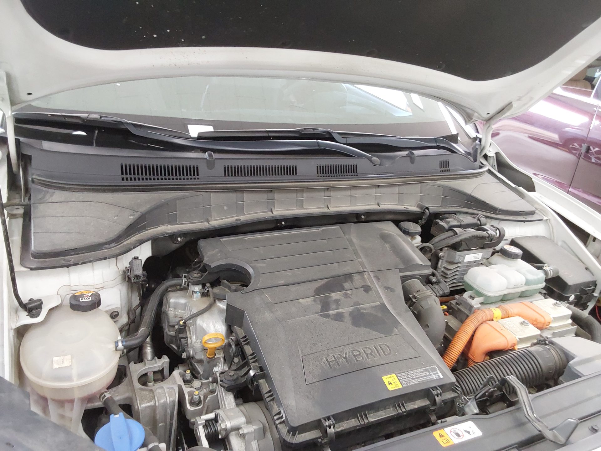 HYUNDAI KONA HYBRID 1.6 HEV PREMIUM SPECIAL 2020 - zdjęcie 19
