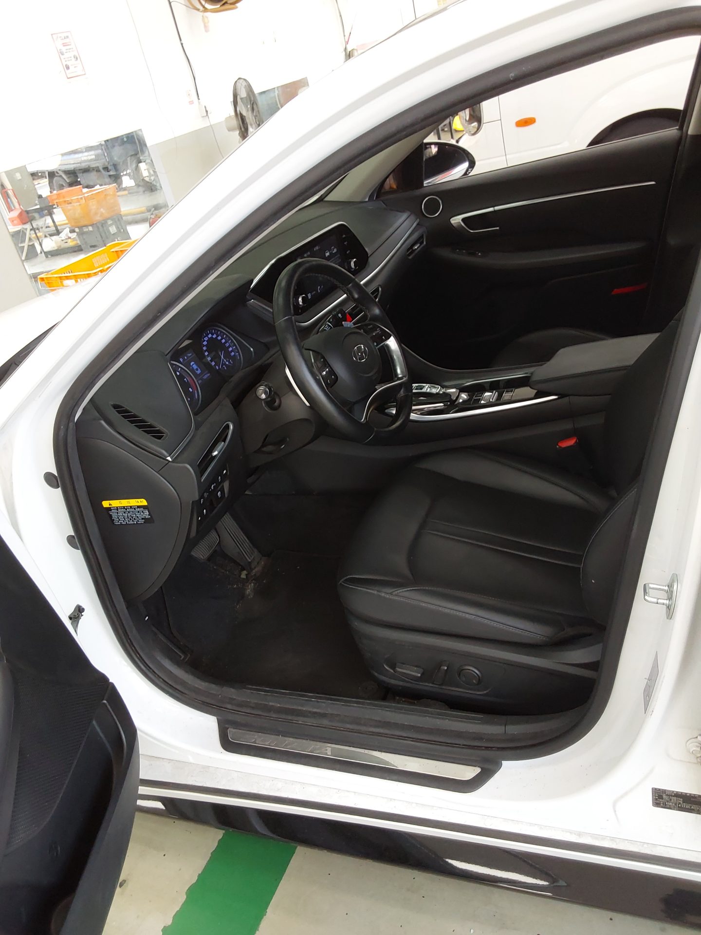 HYUNDAI SONATA (DN8) G2.0 PREMIUM 2020 - zdjęcie 10