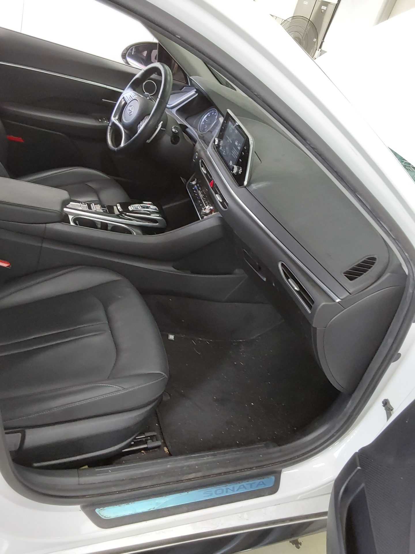 HYUNDAI SONATA (DN8) G2.0 PREMIUM 2020 - zdjęcie 14