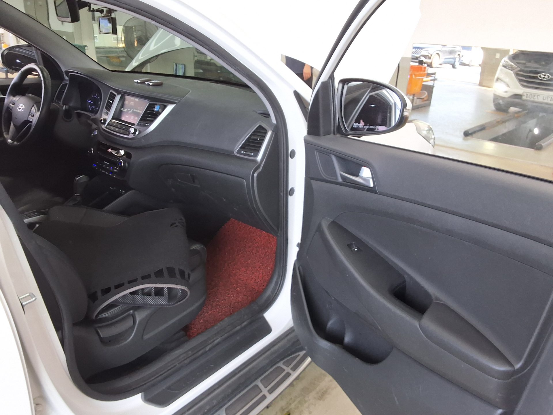 HYUNDAI ALL NEW TUCSON DIESEL R2.0 2WD MODERN 2016 - zdjęcie 14