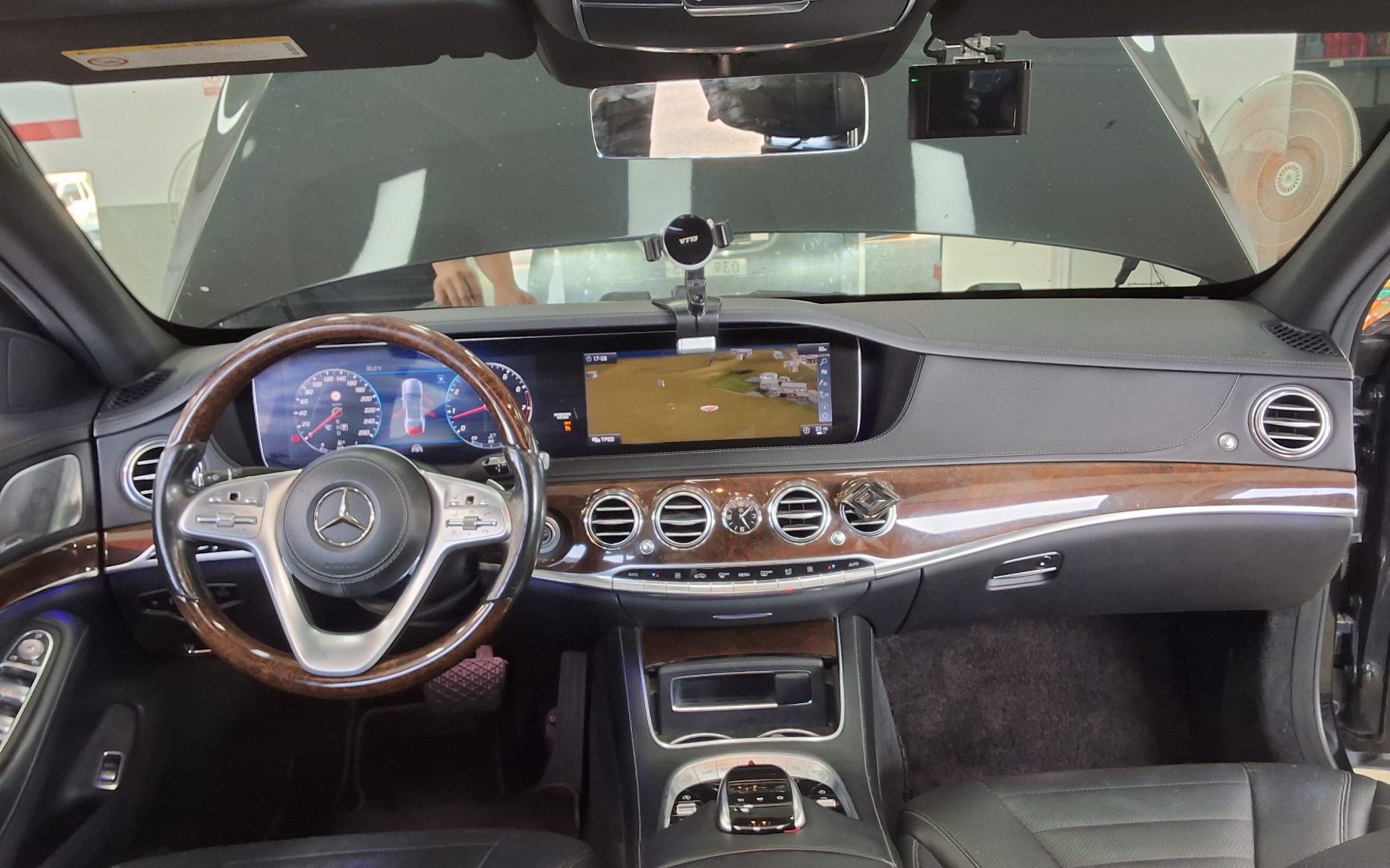 MERCEDES-BENZ S-CLASS (6TH GEN) S560L 4MATIC 2018 - zdjęcie 11