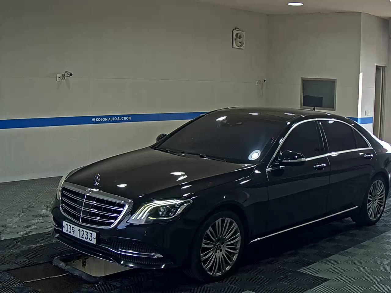 MERCEDES-BENZ S-CLASS (6TH GEN) S560L 4MATIC 2018 - zdjęcie 2
