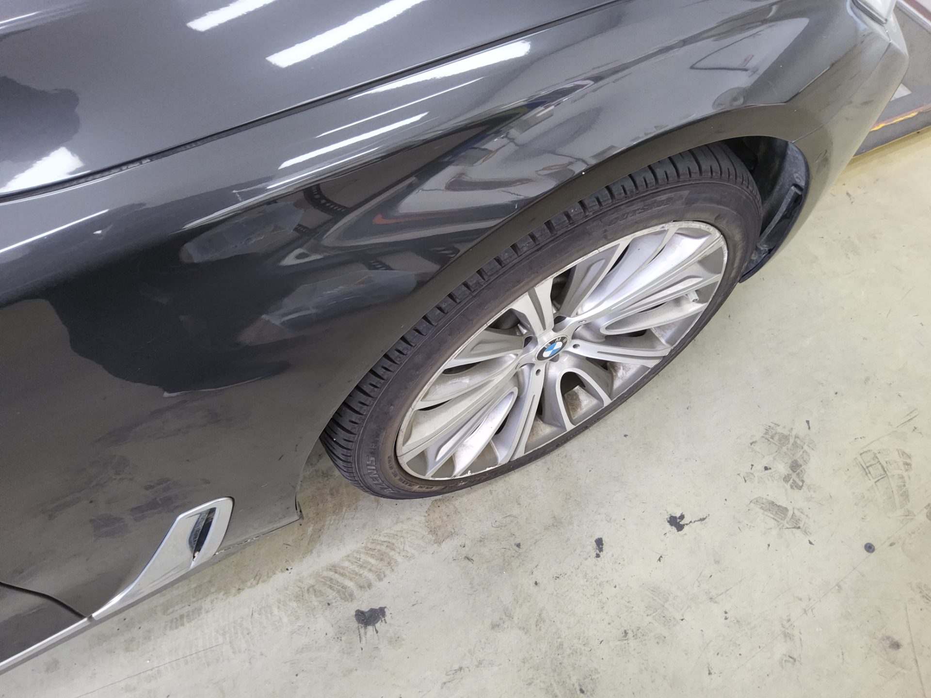 BMW 7 SERIES (6TH GEN) 750Li xDRIVE 2017 - zdjęcie 26