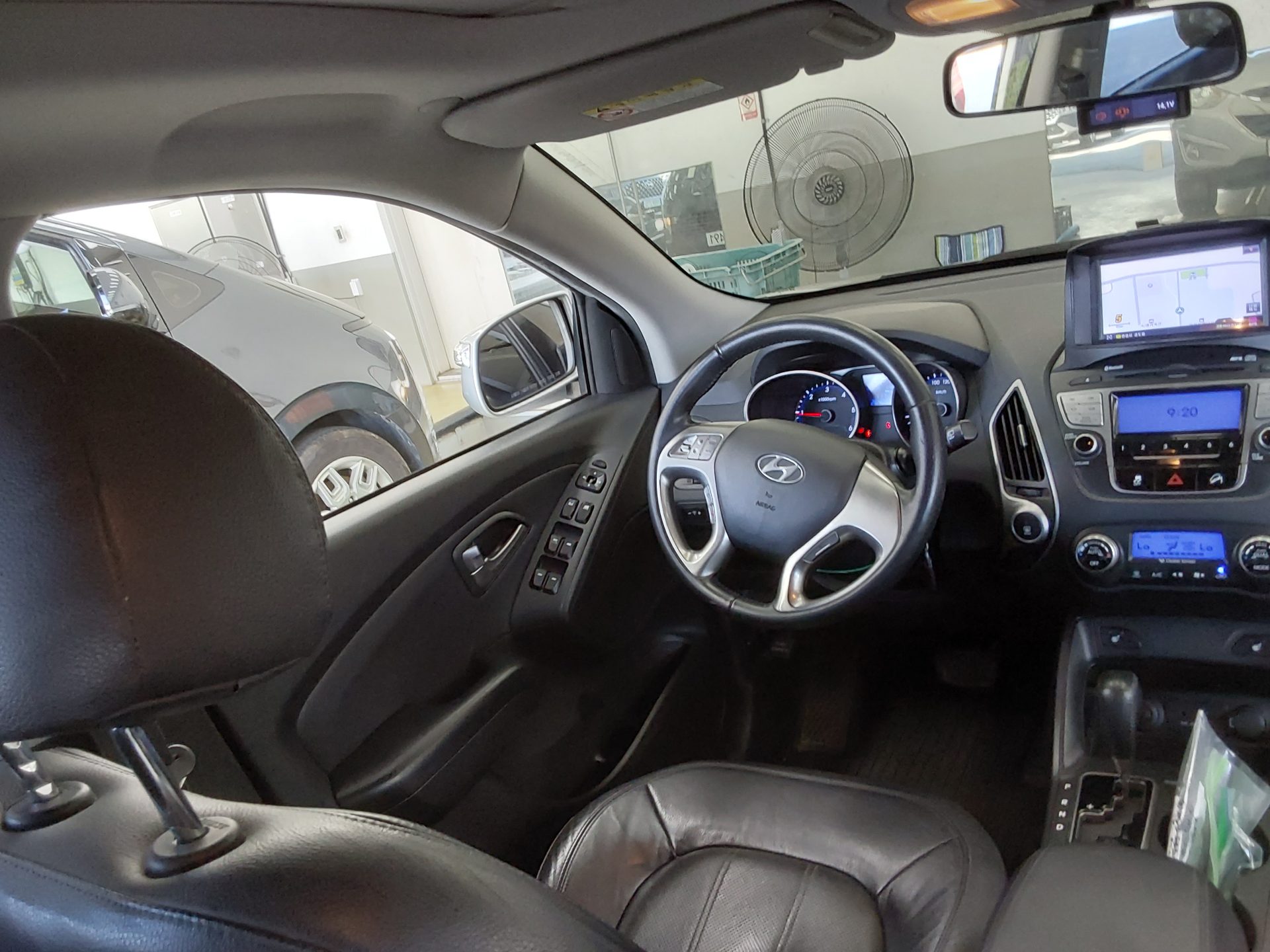 HYUNDAI TUCSON ix DIESEL R20 4WD LX20 PREMIER 2010 - zdjęcie 11