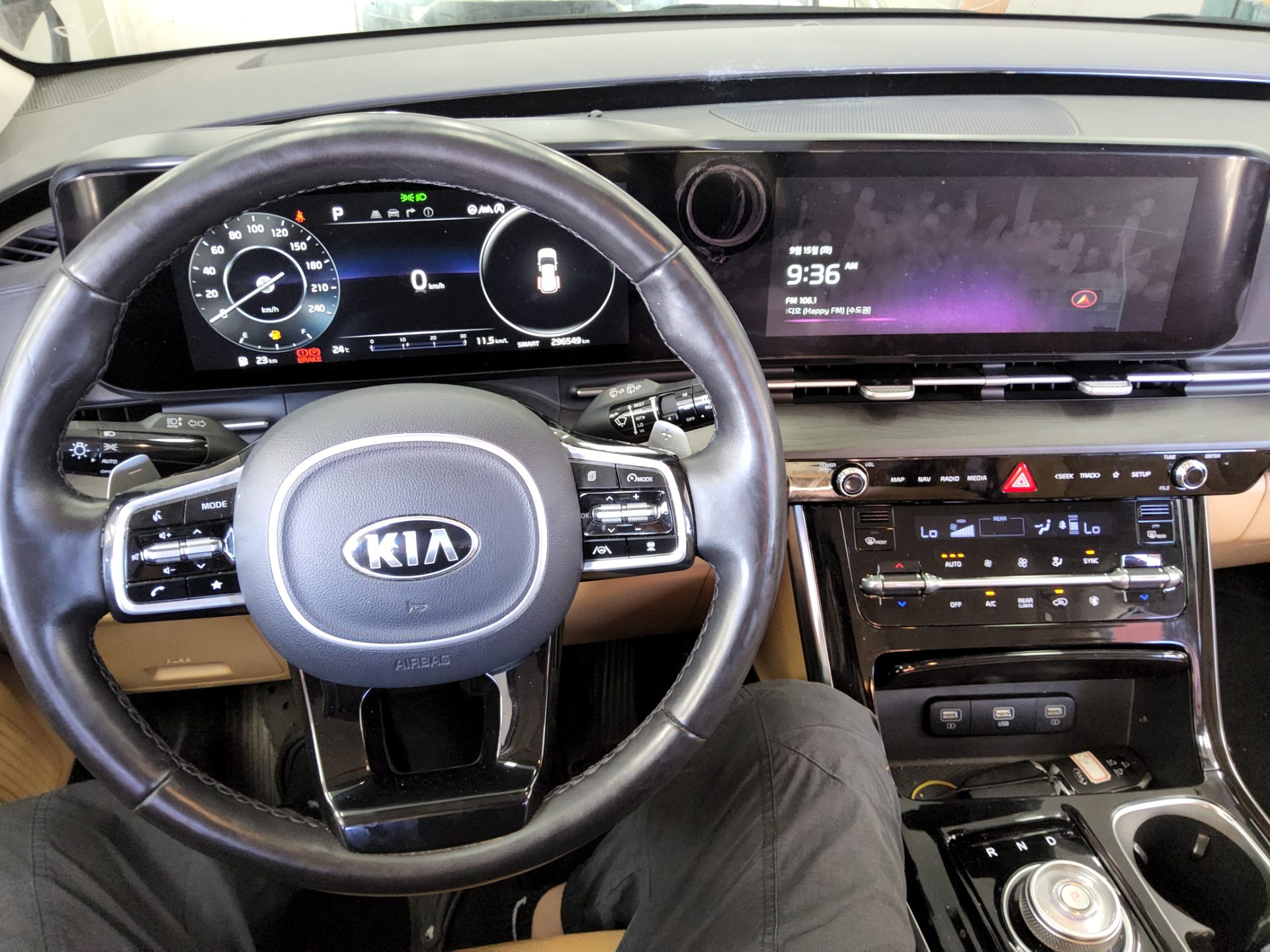 KIA NEW CARNIVAL (KA4) 9-SEATER DIESEL SIGNATURE 2021 - zdjęcie 17